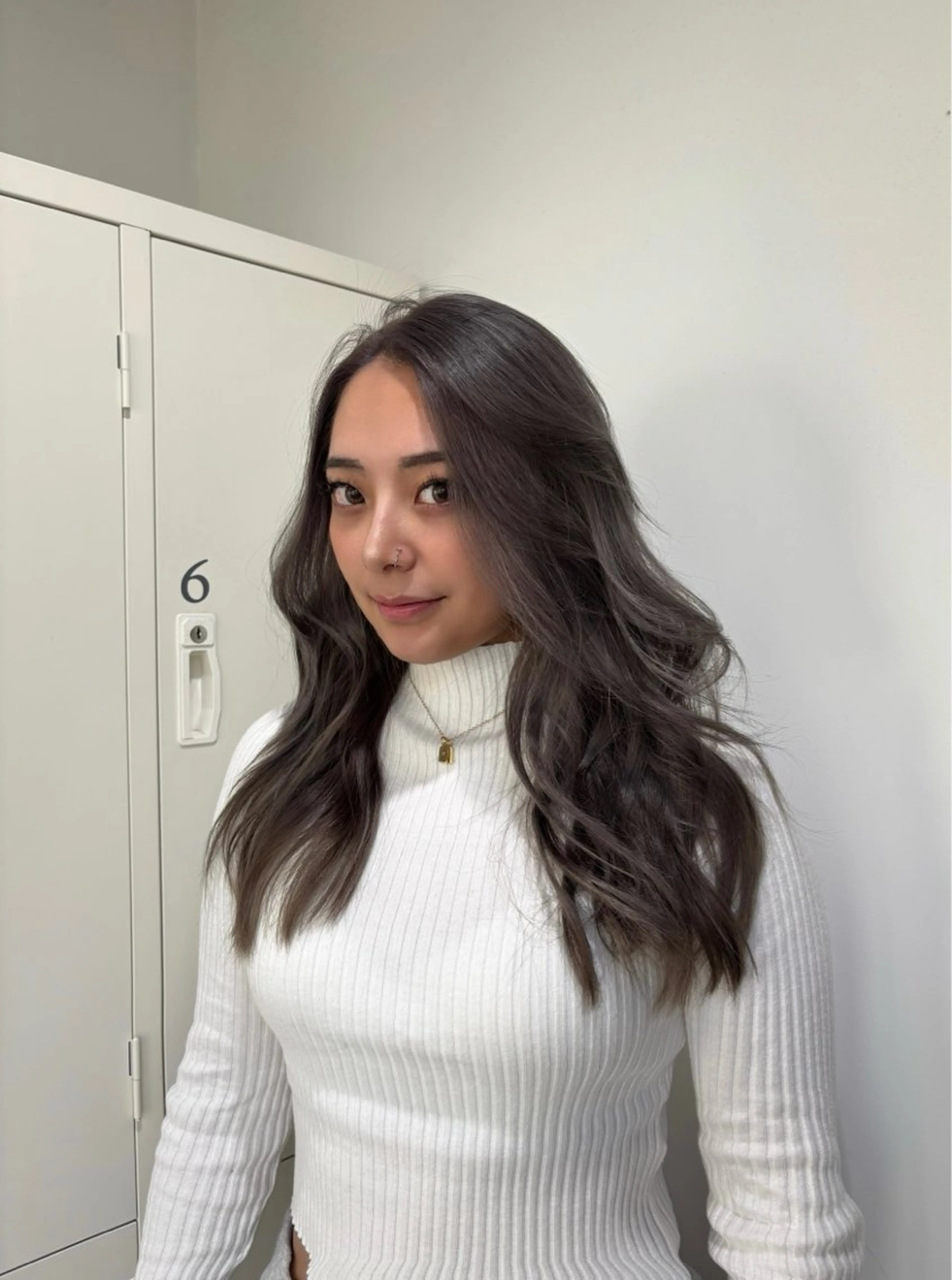 ミディアム karin💋海外 レイヤーカットのヘアスタイル