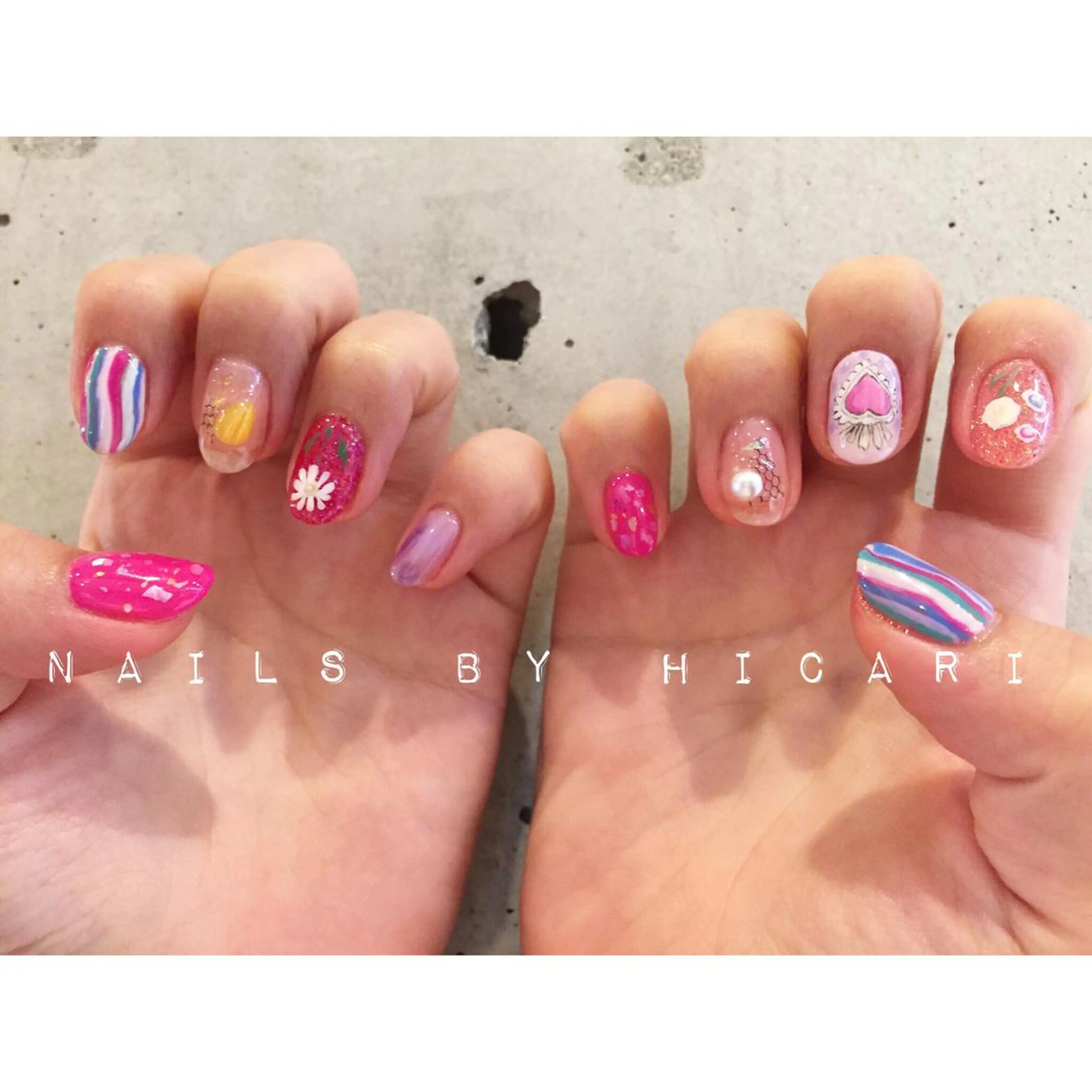 ショート カラー ネイル マツエク・マツパ ジェルネイル ニュアンスネイル パラジェル illum hicariのネイルデザイン