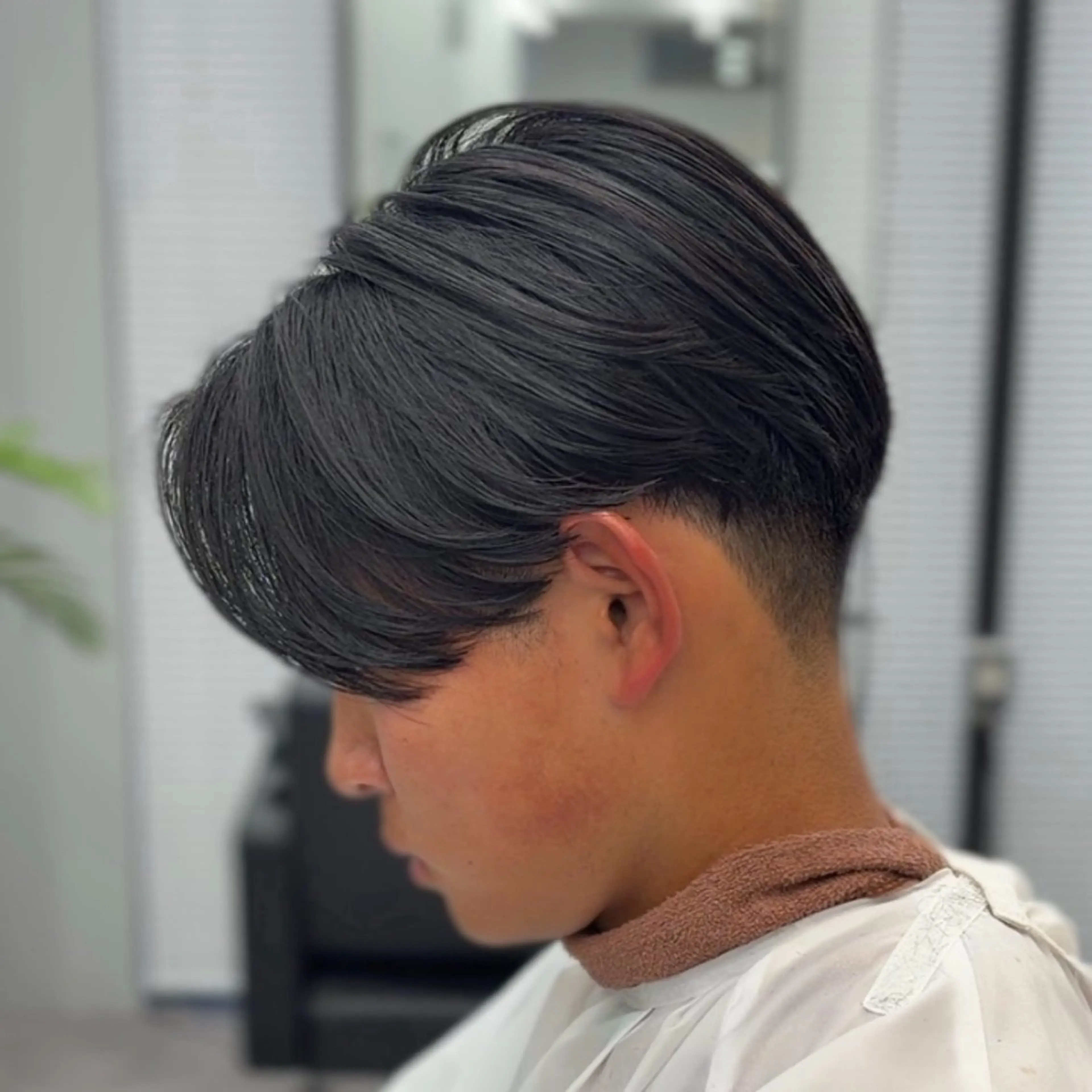 メンズ カット パーマ シャドウパーマ／ 毛流れパーマ　トモキのヘアスタイル