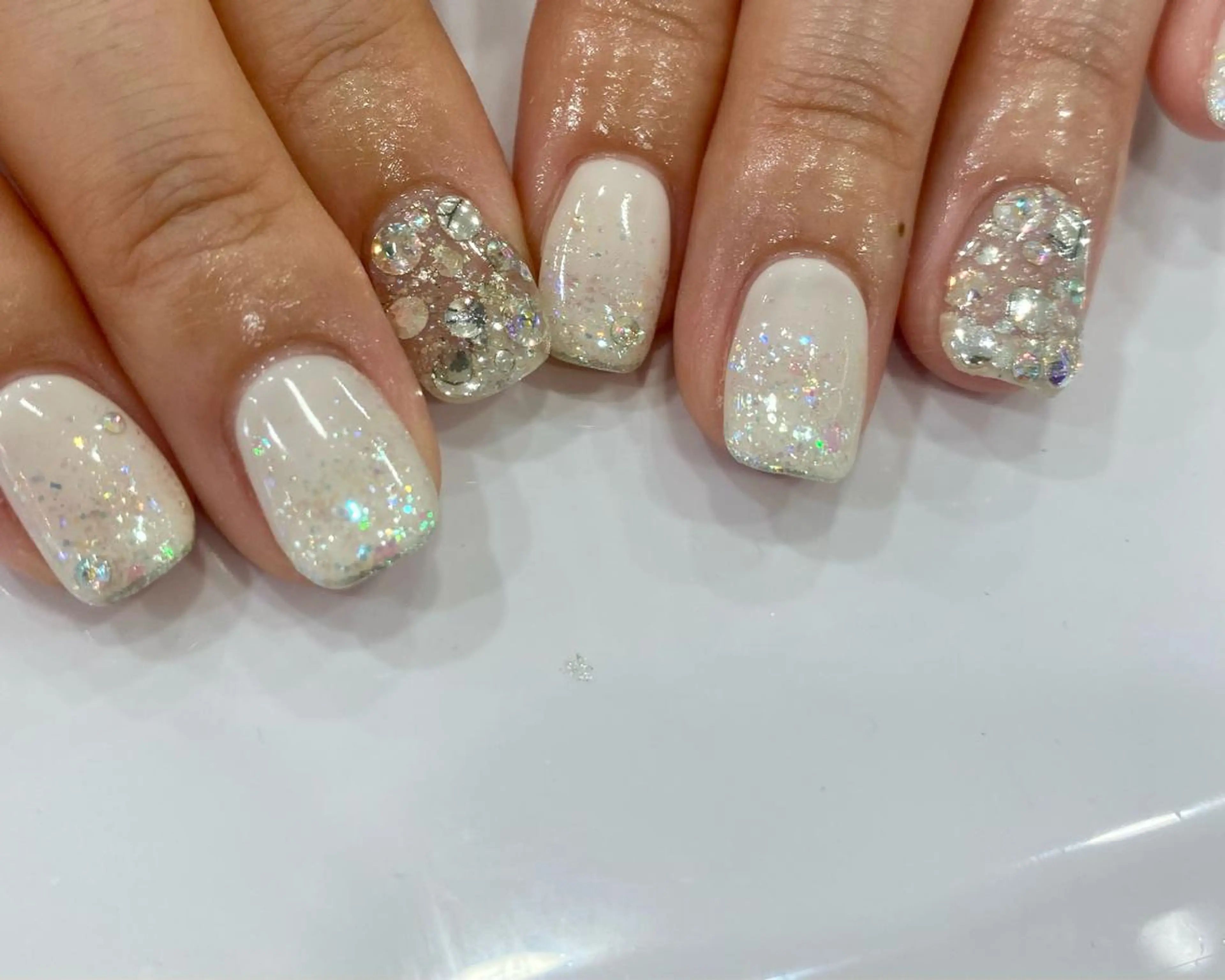 ネイル 安藤 彩乃のネイルデザイン