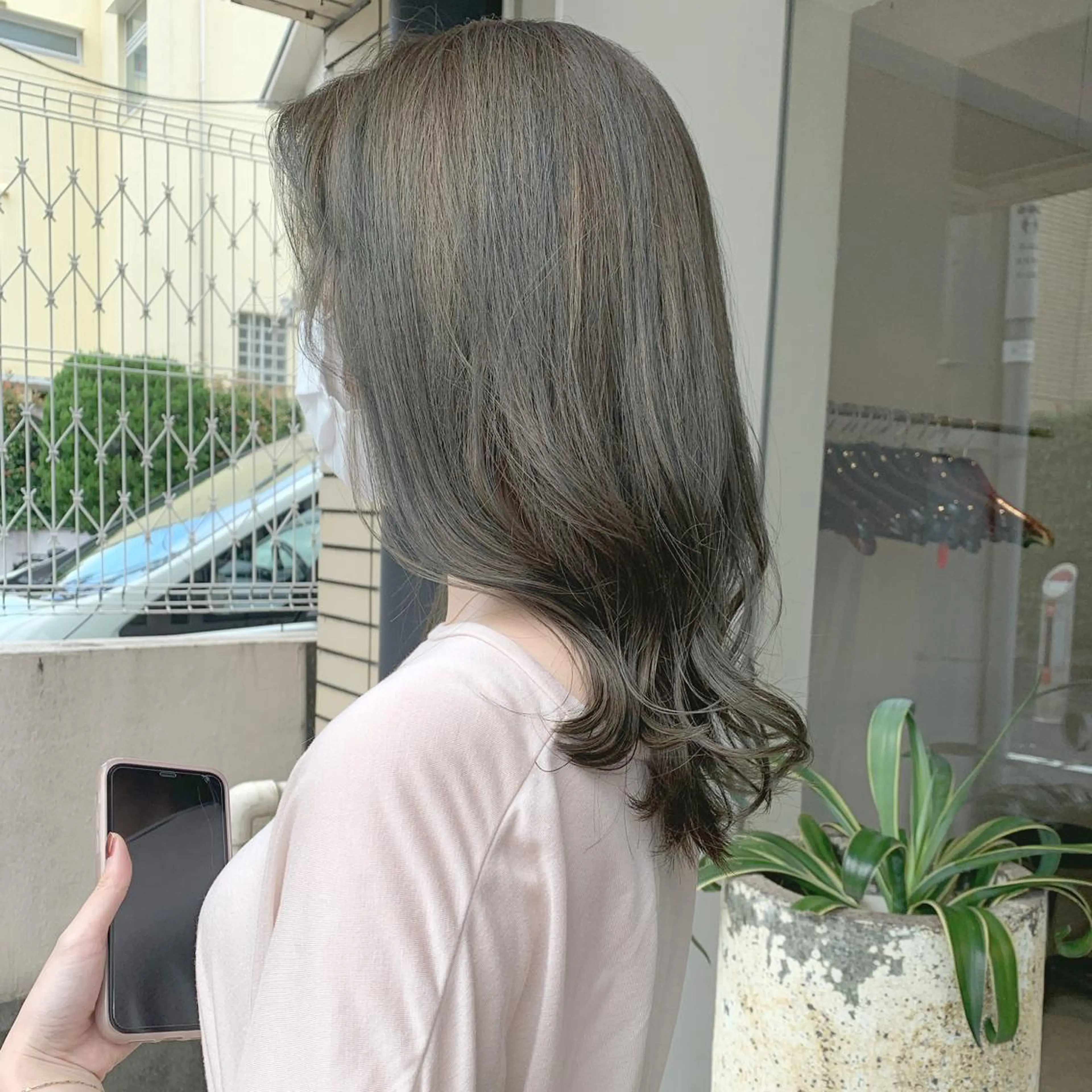 セミロング カラー カット ヘアカラー トリートメント ヘッドスパ 透明感/オリーブ/ グレージュ/YUKAのヘアスタイル