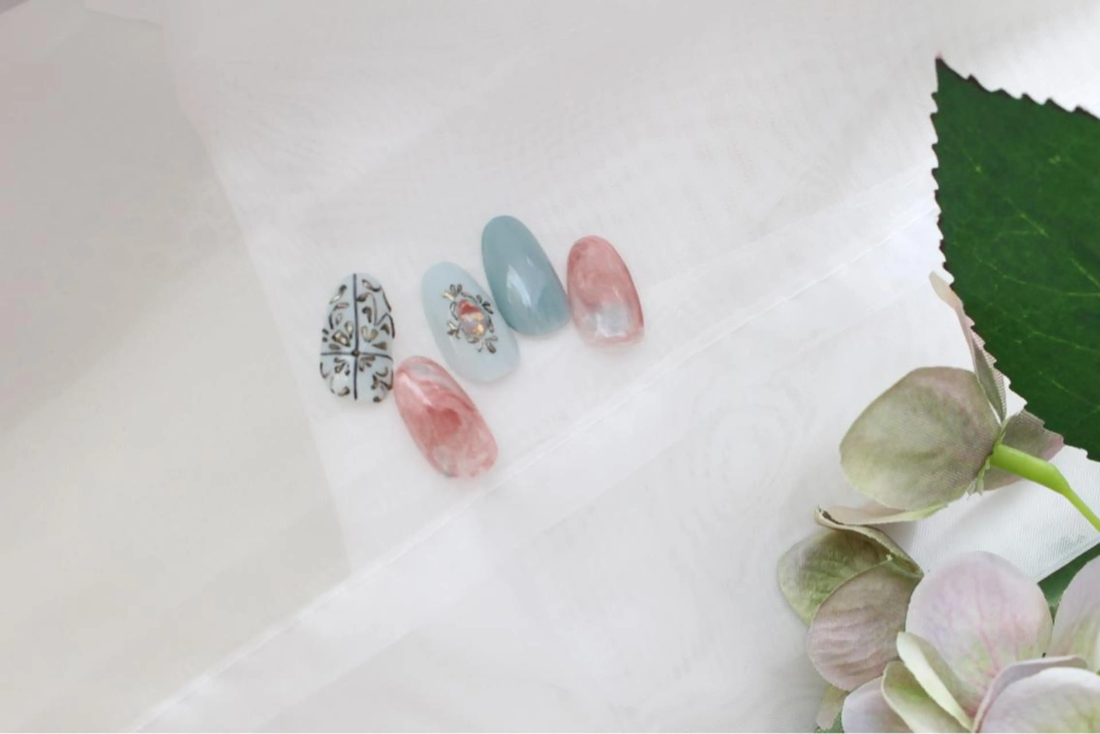 ネイル 塚田 由香里のネイルデザイン