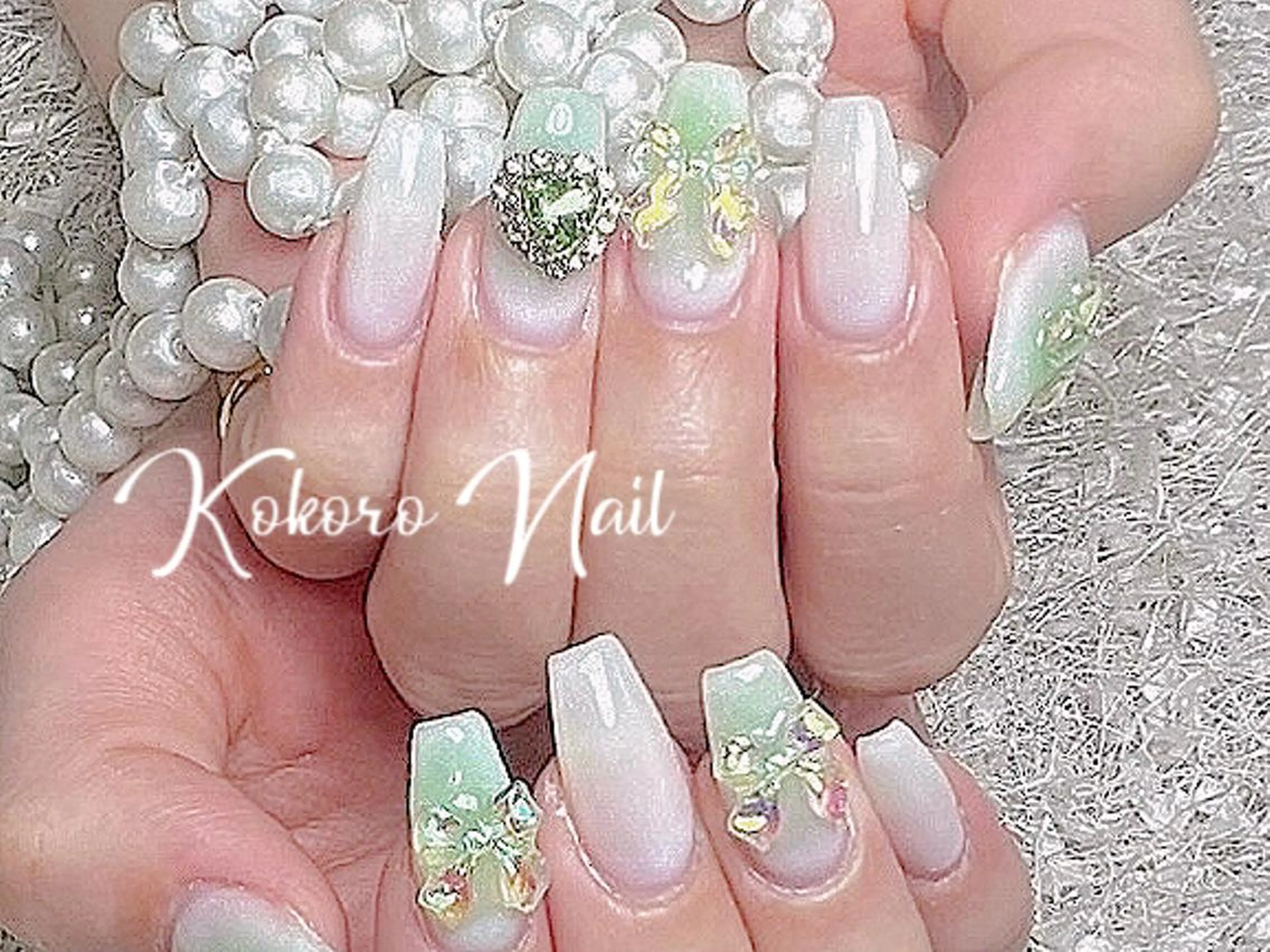 ネイル Hawchumi 💅のネイルデザイン