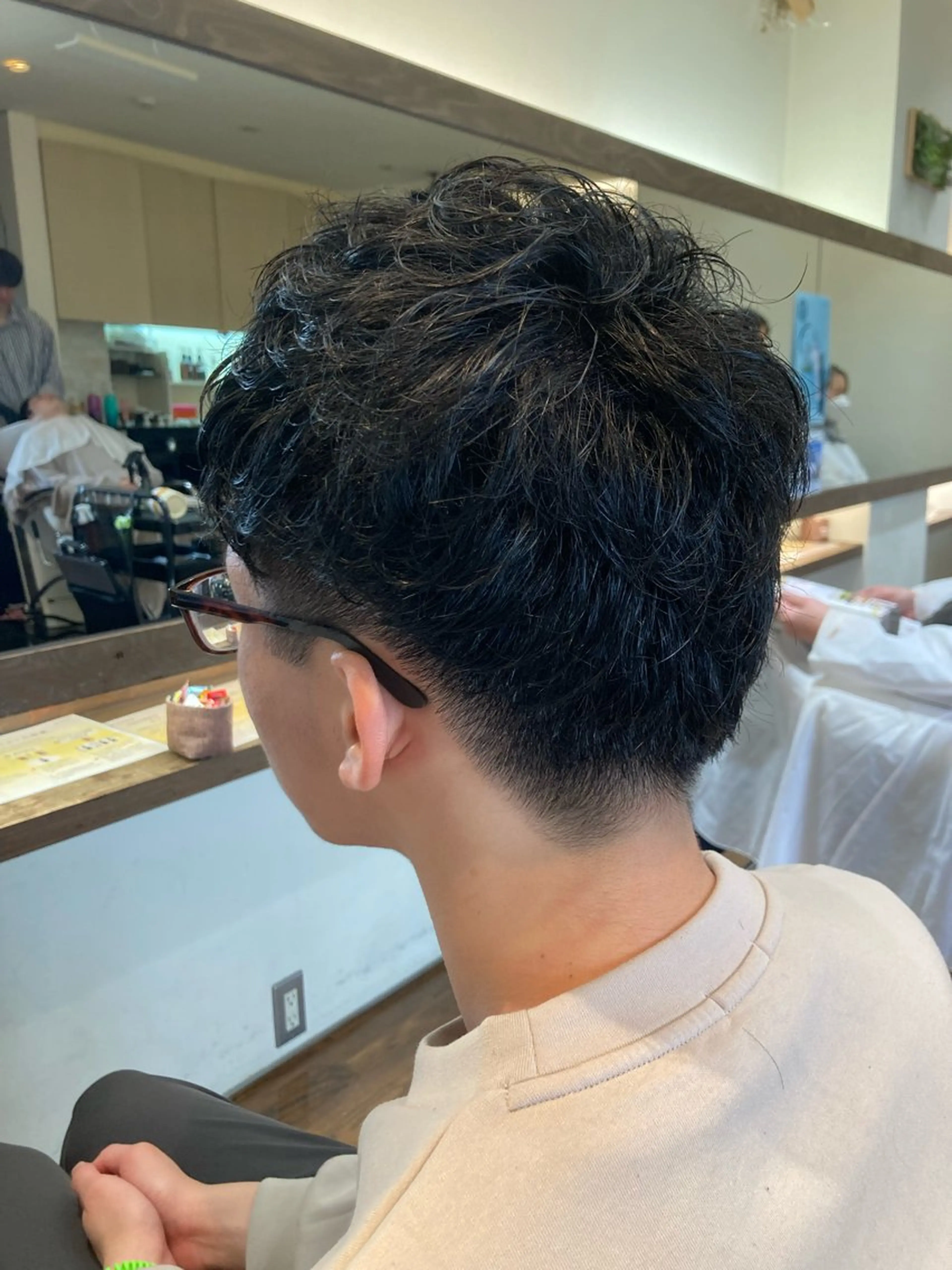 ショート メンズ くせ毛 西山 菜己星のヘアスタイル