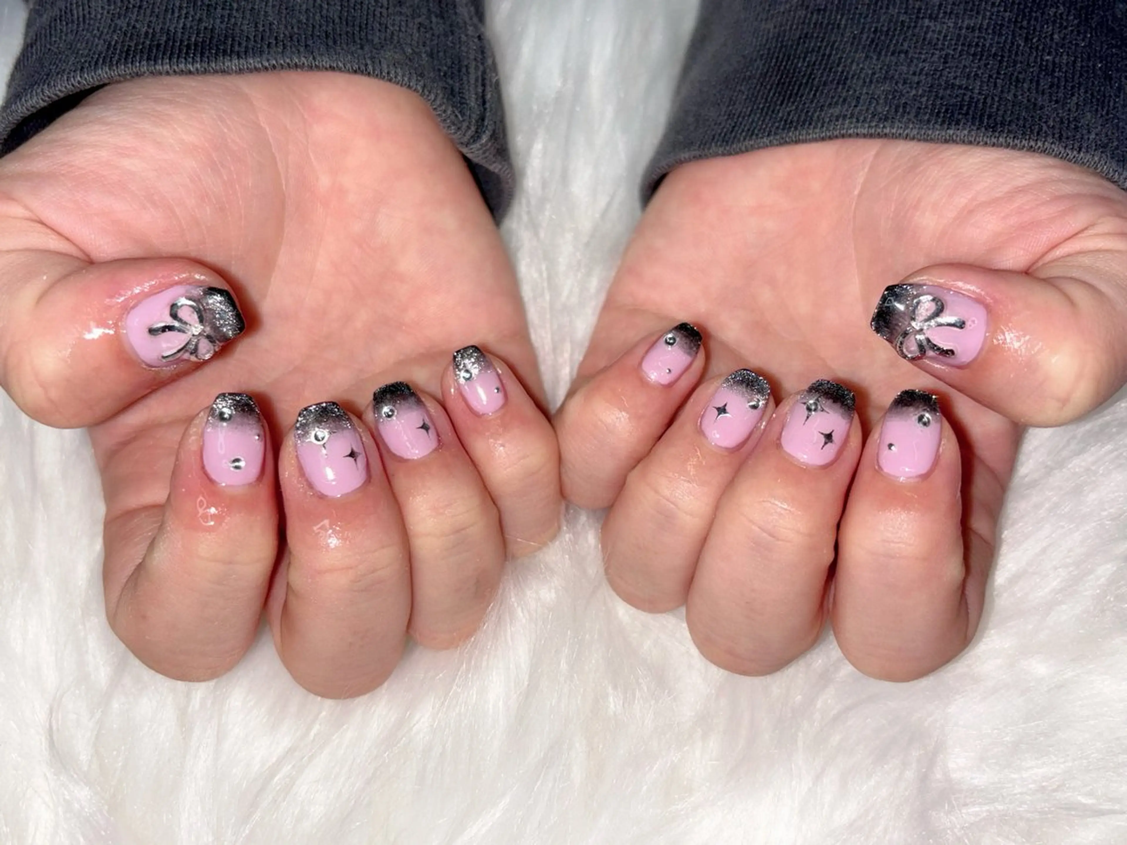 ネイル グラデーション キラキラネイル ピンク リボン 春ネイル ハンドネイル M Hのその他イメージ