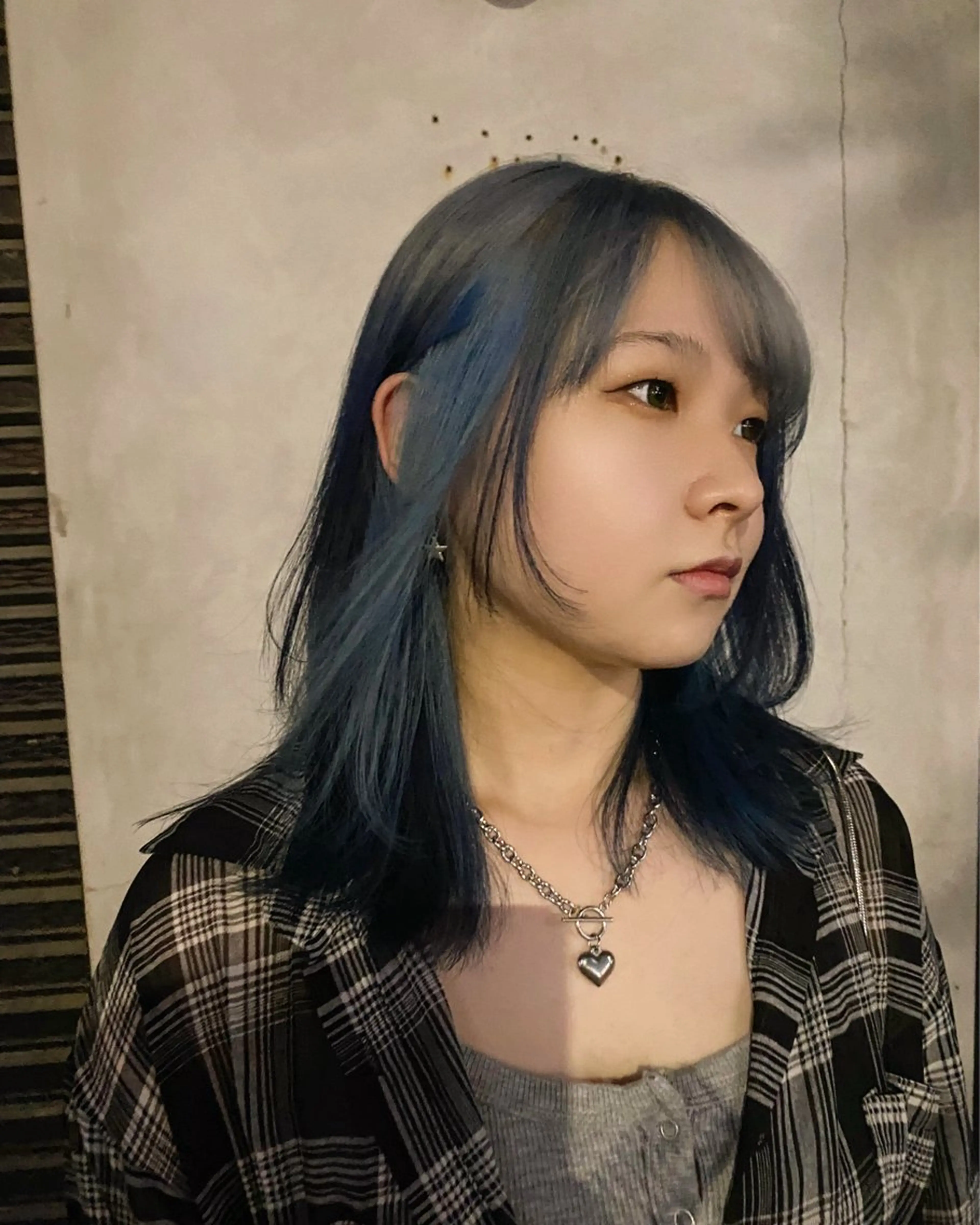 セミロング ヘアカラー トリートメント sea's所属・ヒラカホ/矢場町/ ブリーチ/似合わせのヘアスタイル