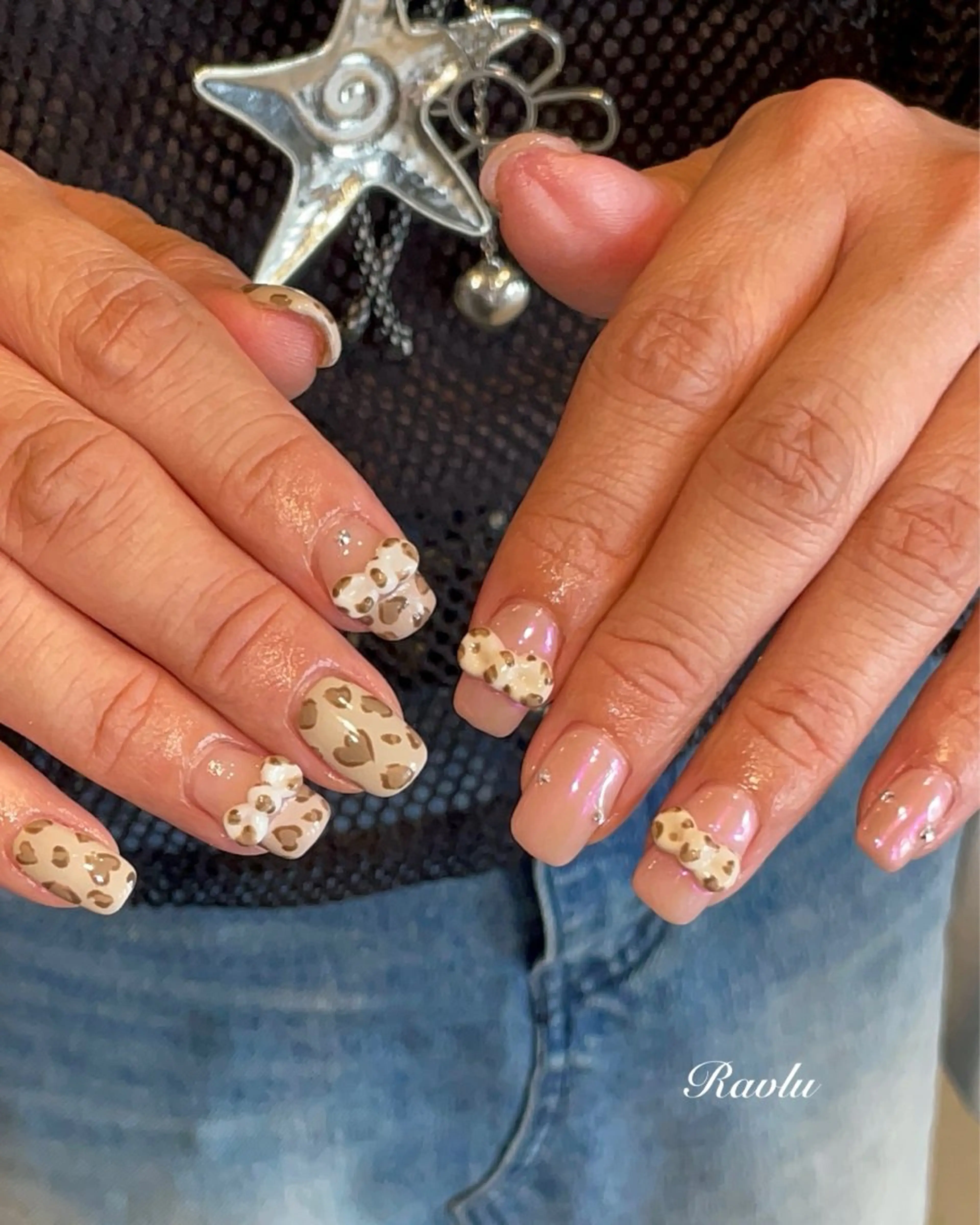 ネイル リボン ハンドネイル Ravlu所属・アラカキ アンジュのネイルデザイン