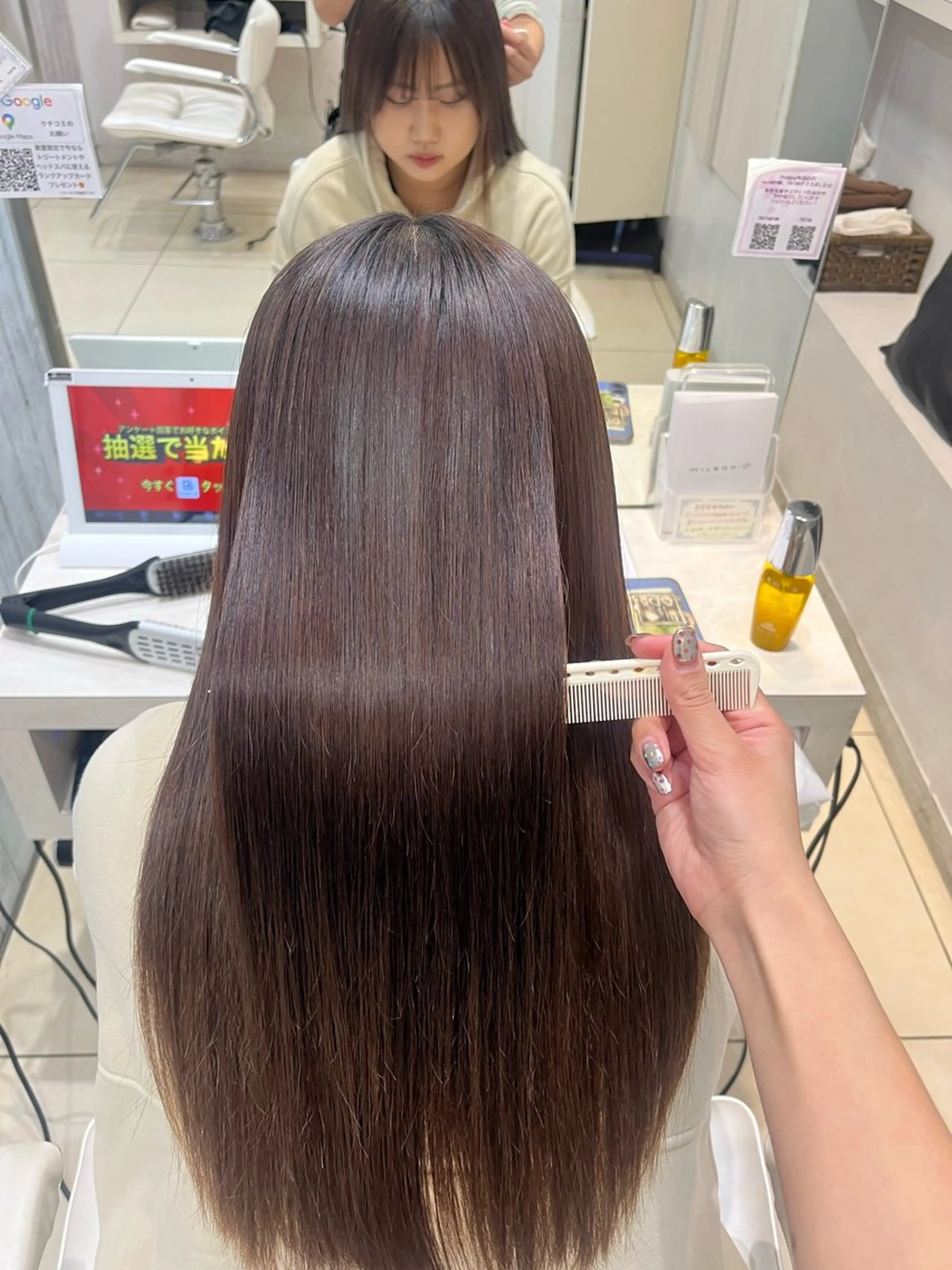 セミロング 縮毛矯正 【髪質改善カラー】 あむ·. ⟡ 🖤のヘアスタイル