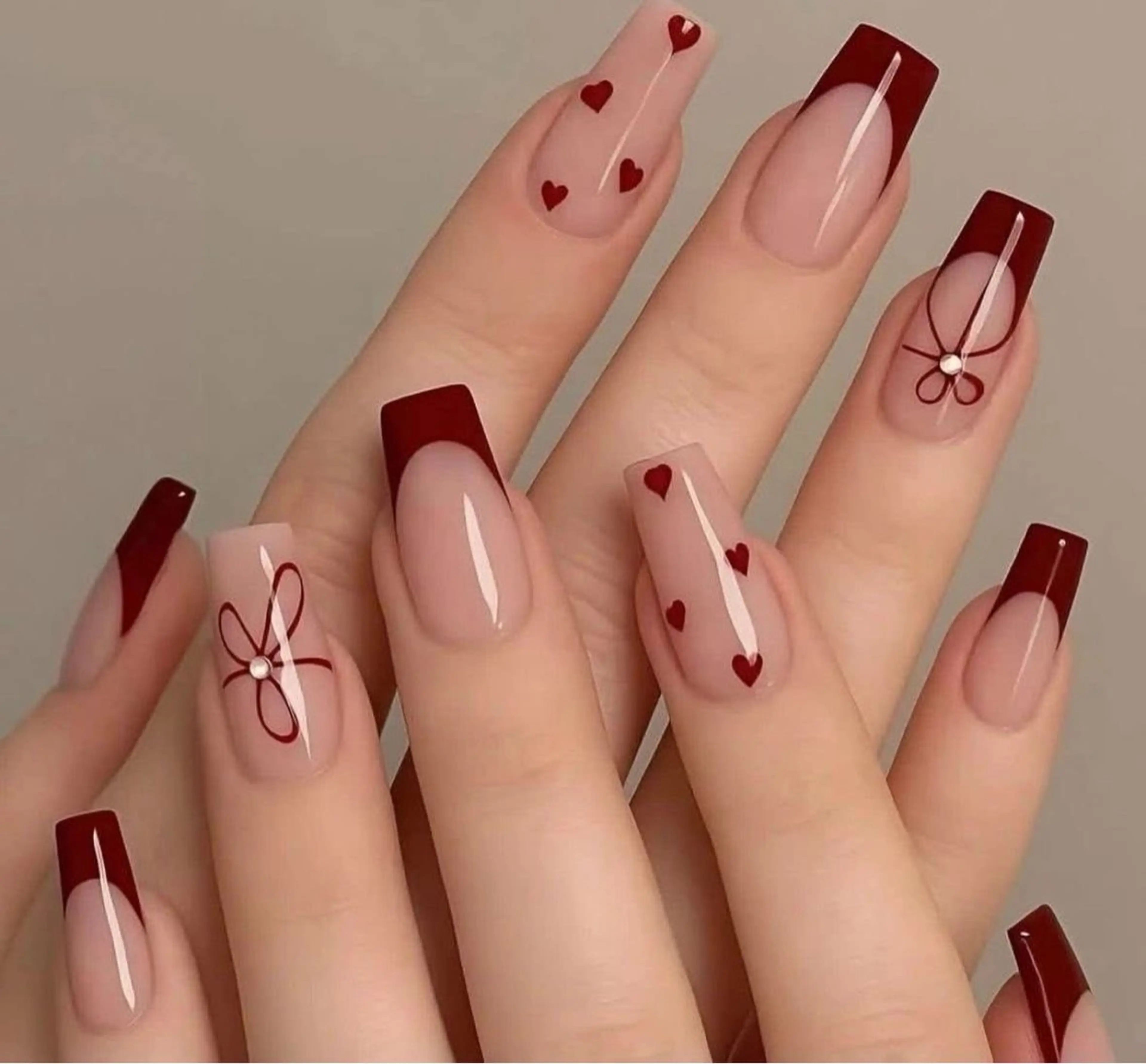 ネイル チークネイル フレンチネイル グラデーション 韓国ネイル マグネットネイル ハンドネイル Heng688 へンのネイルデザイン