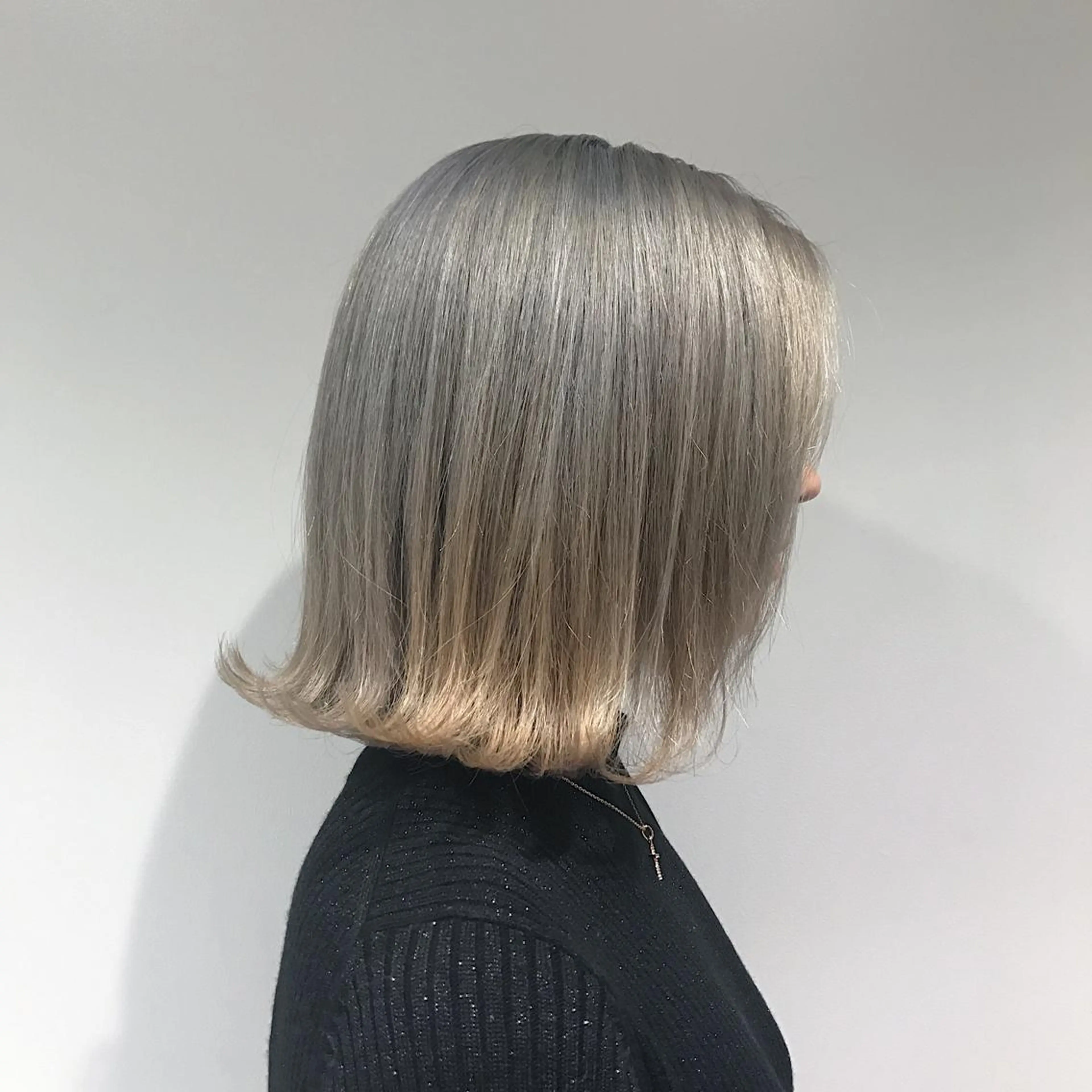 ショート カラー ヘアアレンジ Zina渋谷エリア マネージャShionのヘアスタイル