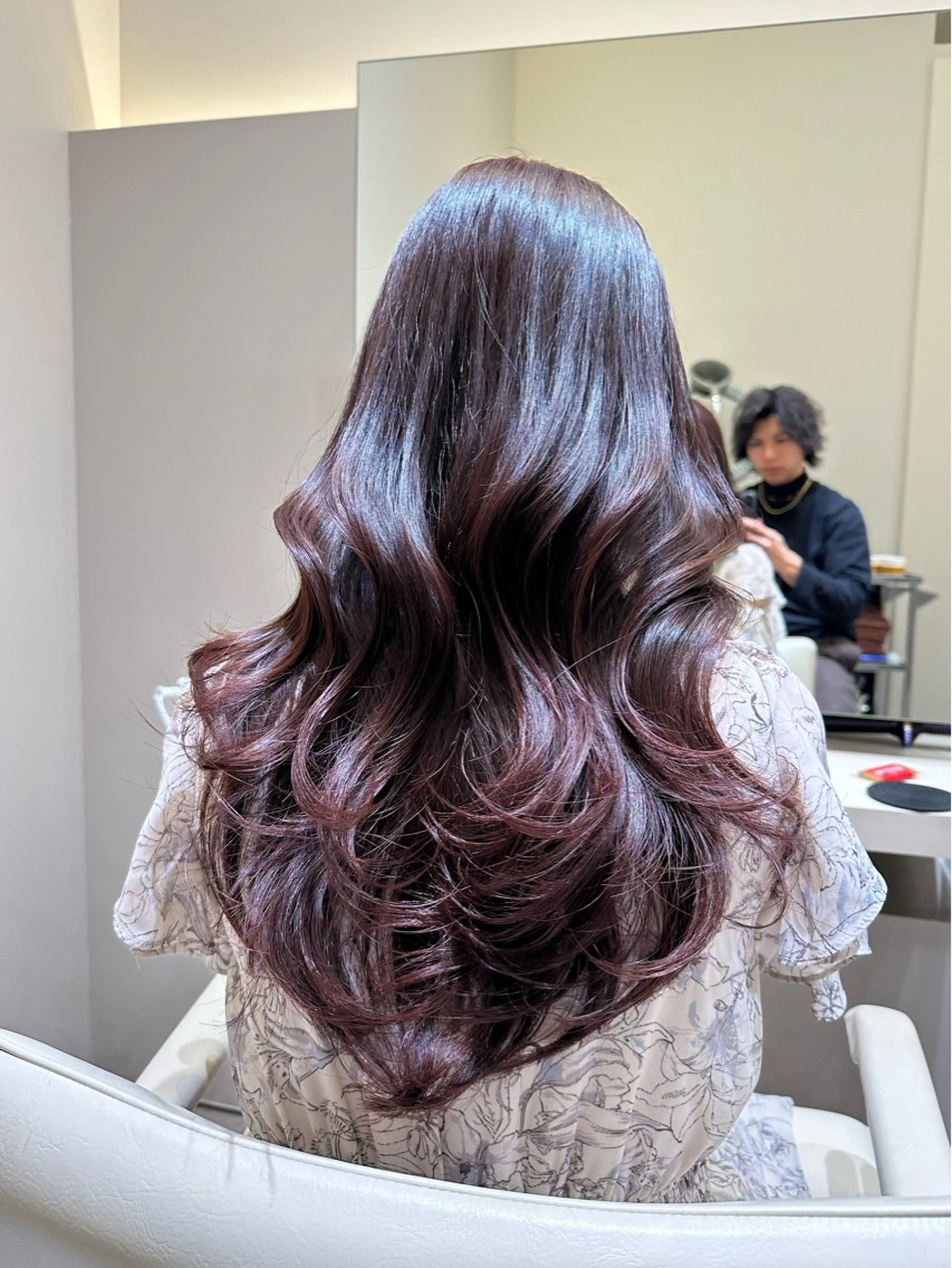 ロング ロングレイヤー レイヤーカット ロング 西宮ガーデンズ k-two土田陸登のヘアスタイル