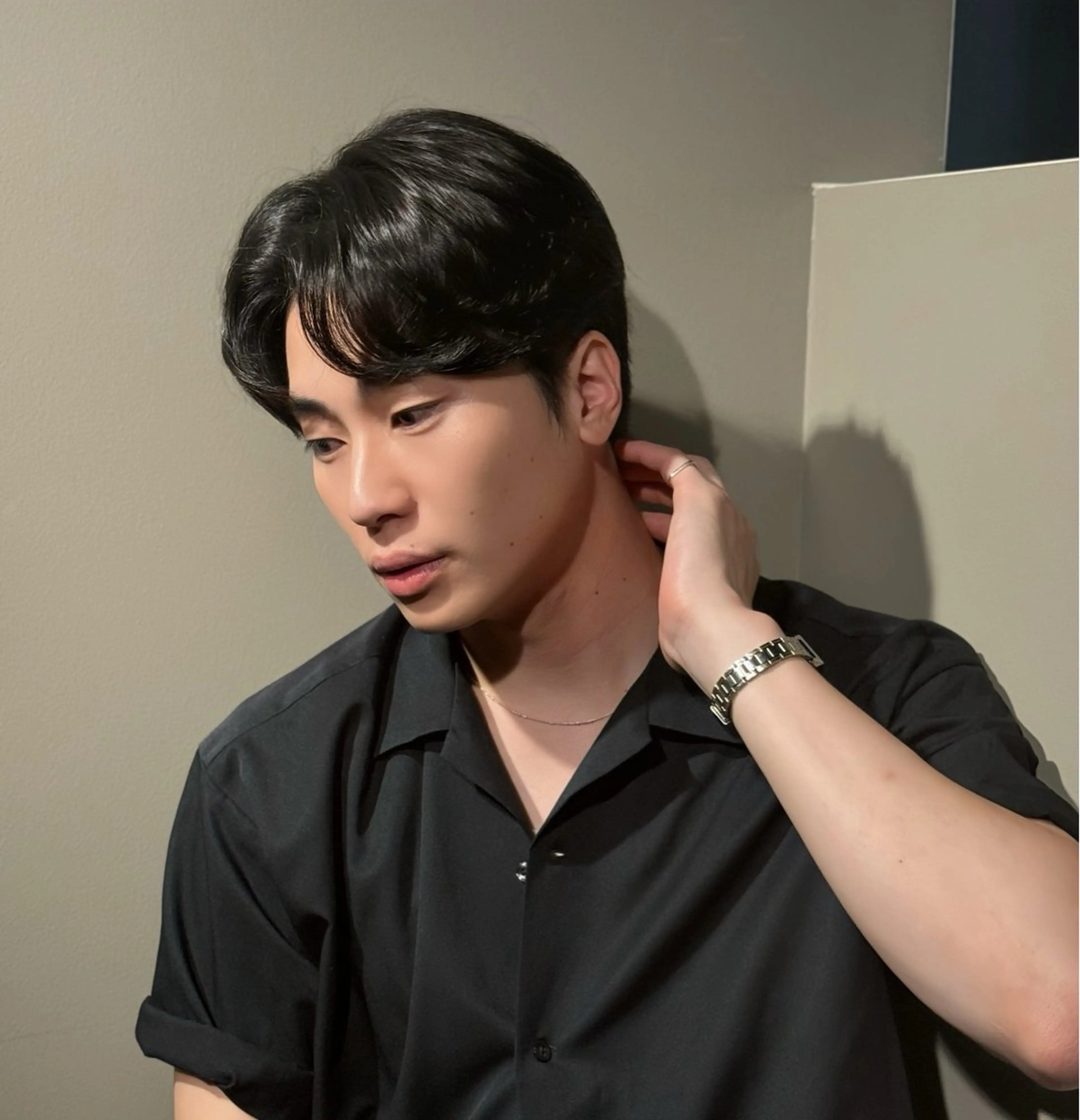 ショート パーマ メンズ カット パーマ メンズ職人/センター パート/富沢真斗のヘアスタイル