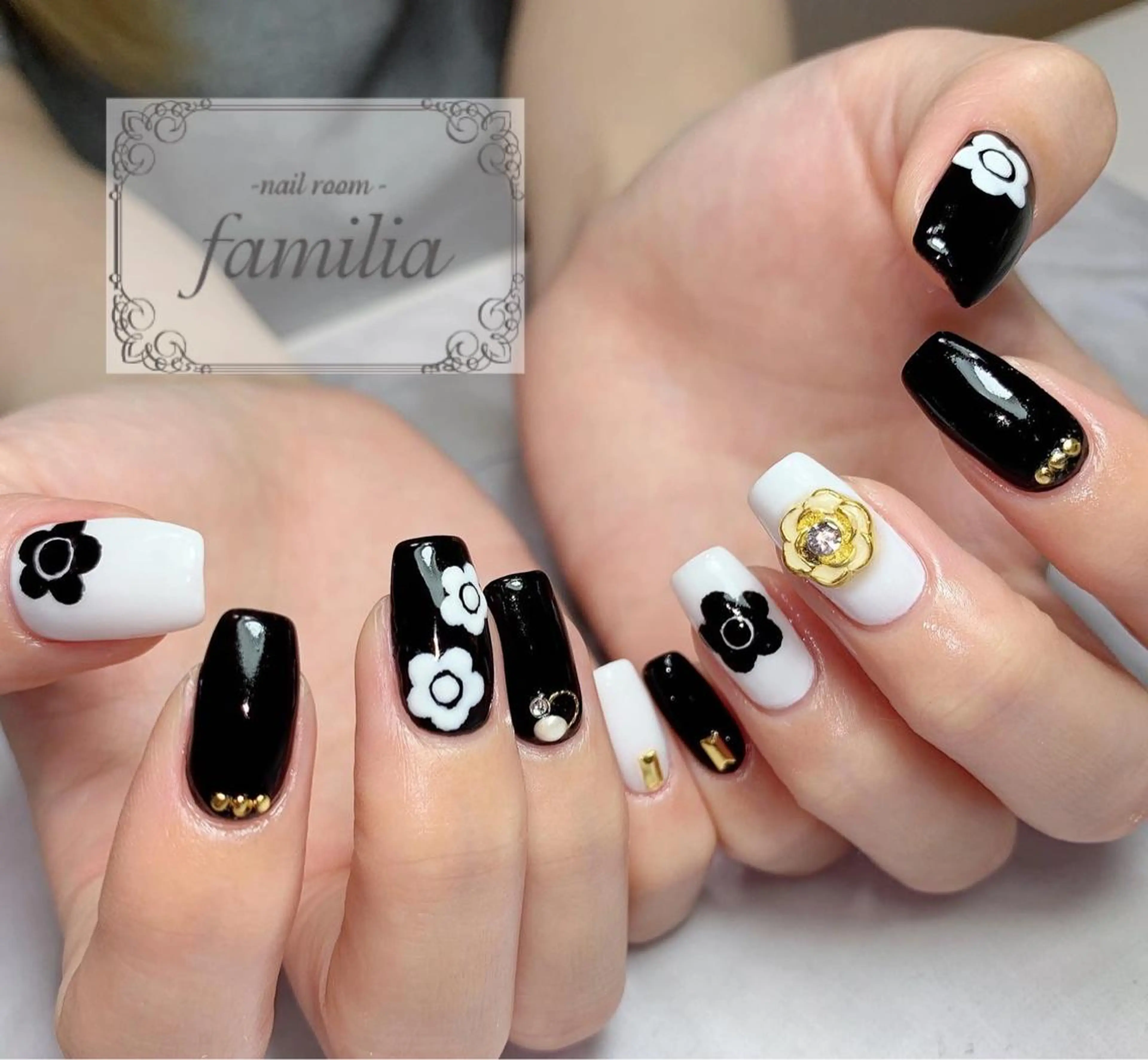 ネイル ハンドネイル -nailroom- familiaのネイルデザイン