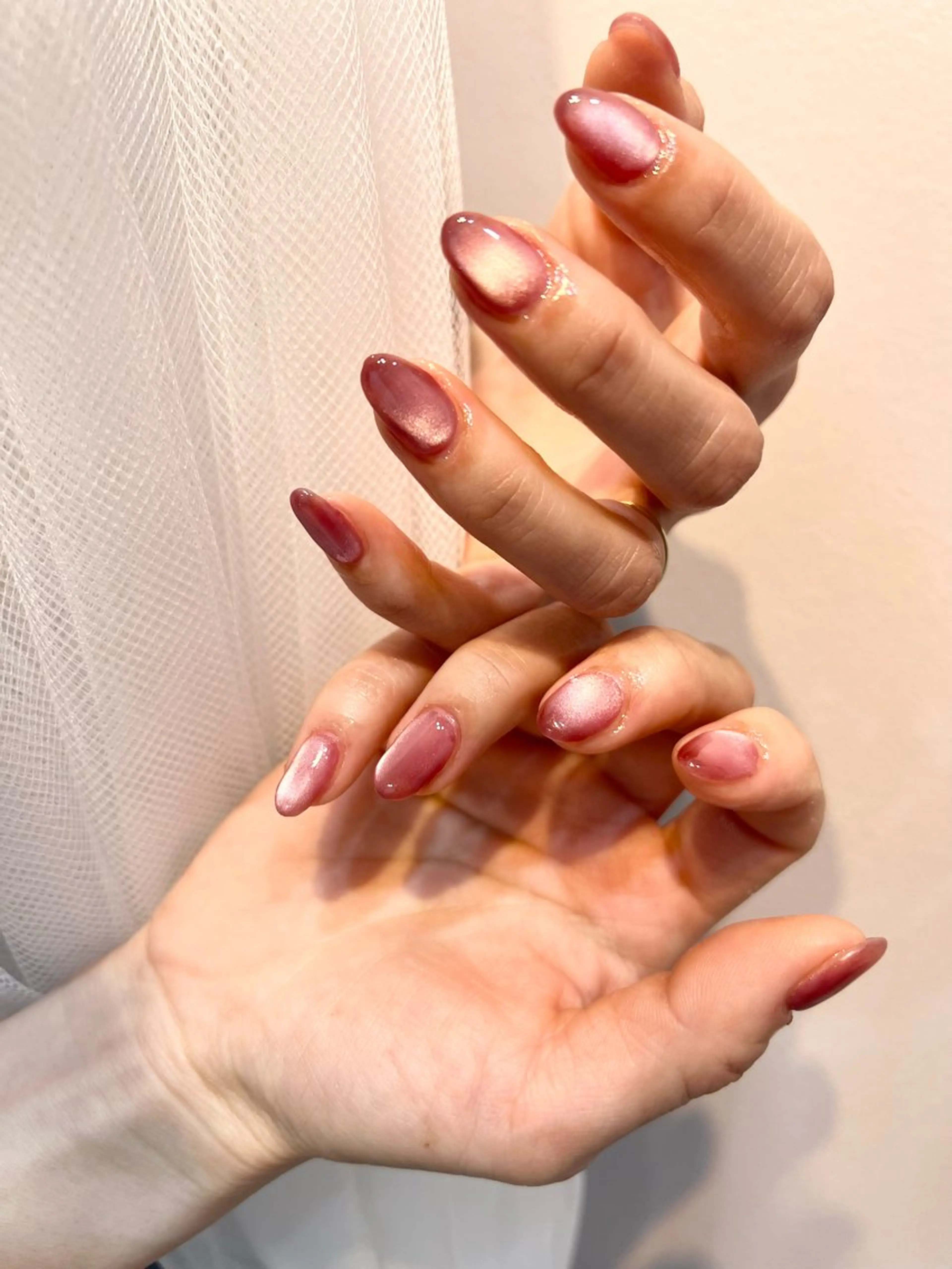 女性感漂う指先なら断然💖マグワンカラーの写真