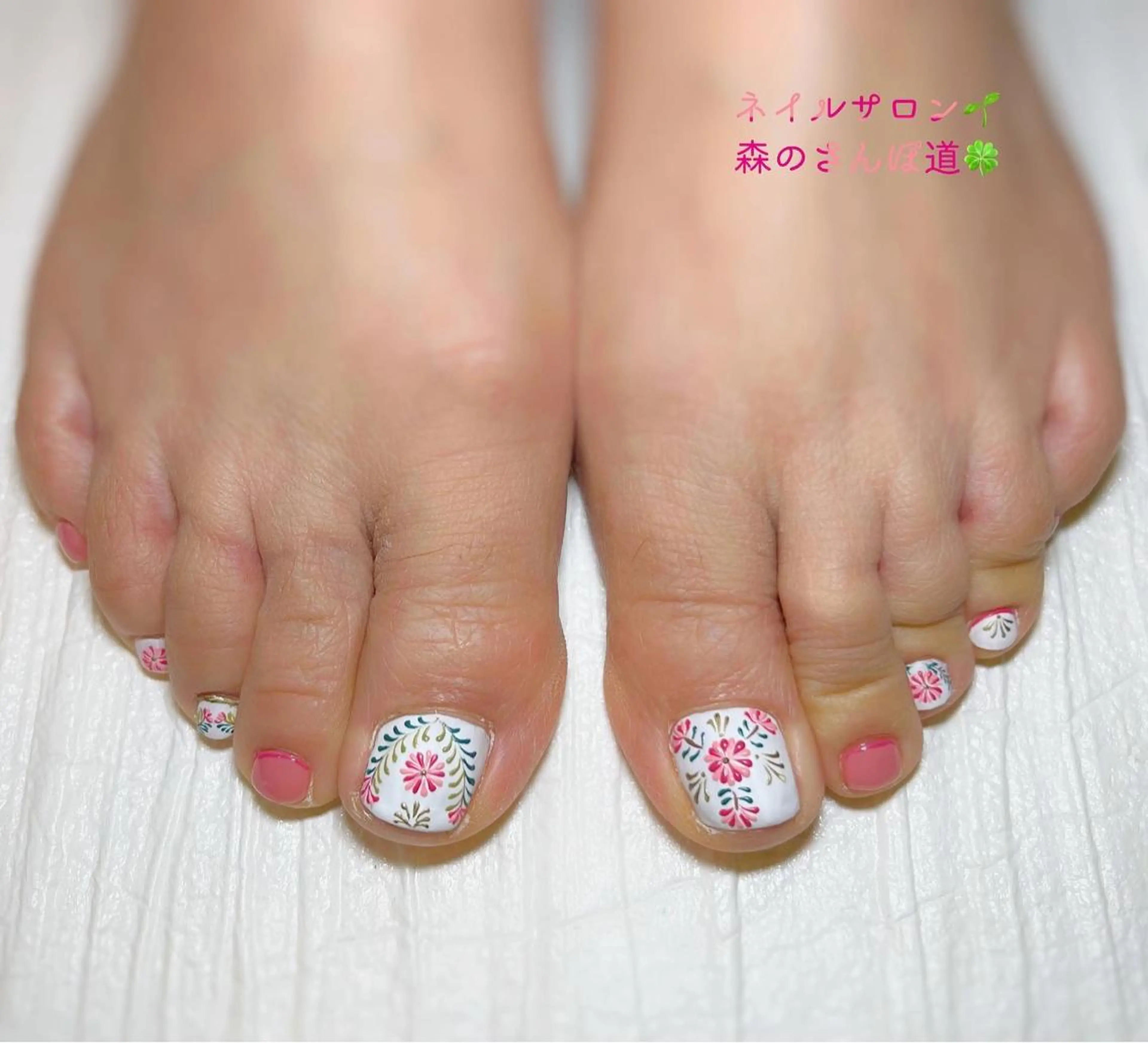 ネイル フットネイル 森のさんぽ道所属・ショートネイル 森のさんぽ道のネイルデザイン