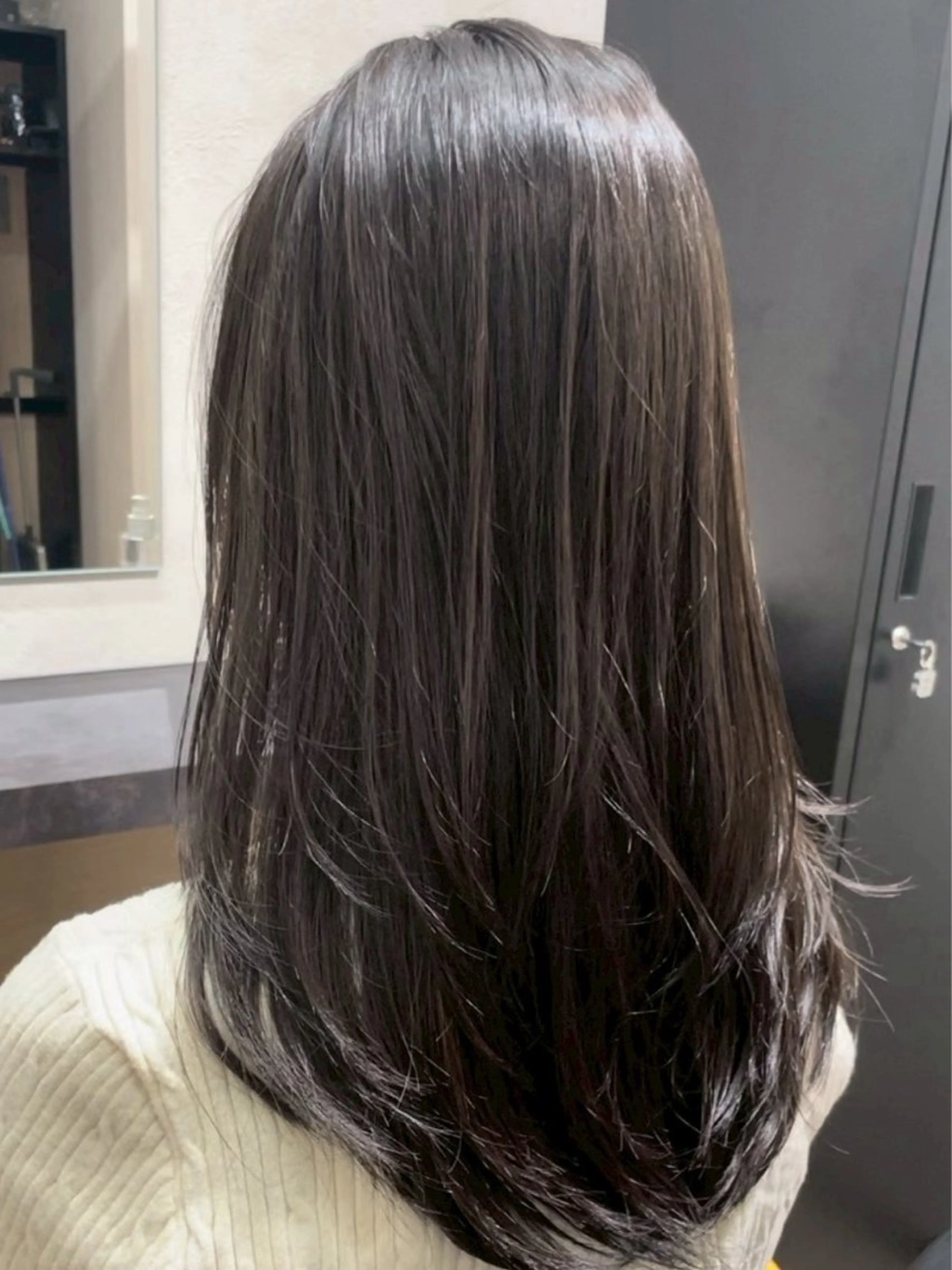 カラー 山本 あゆみのヘアスタイル