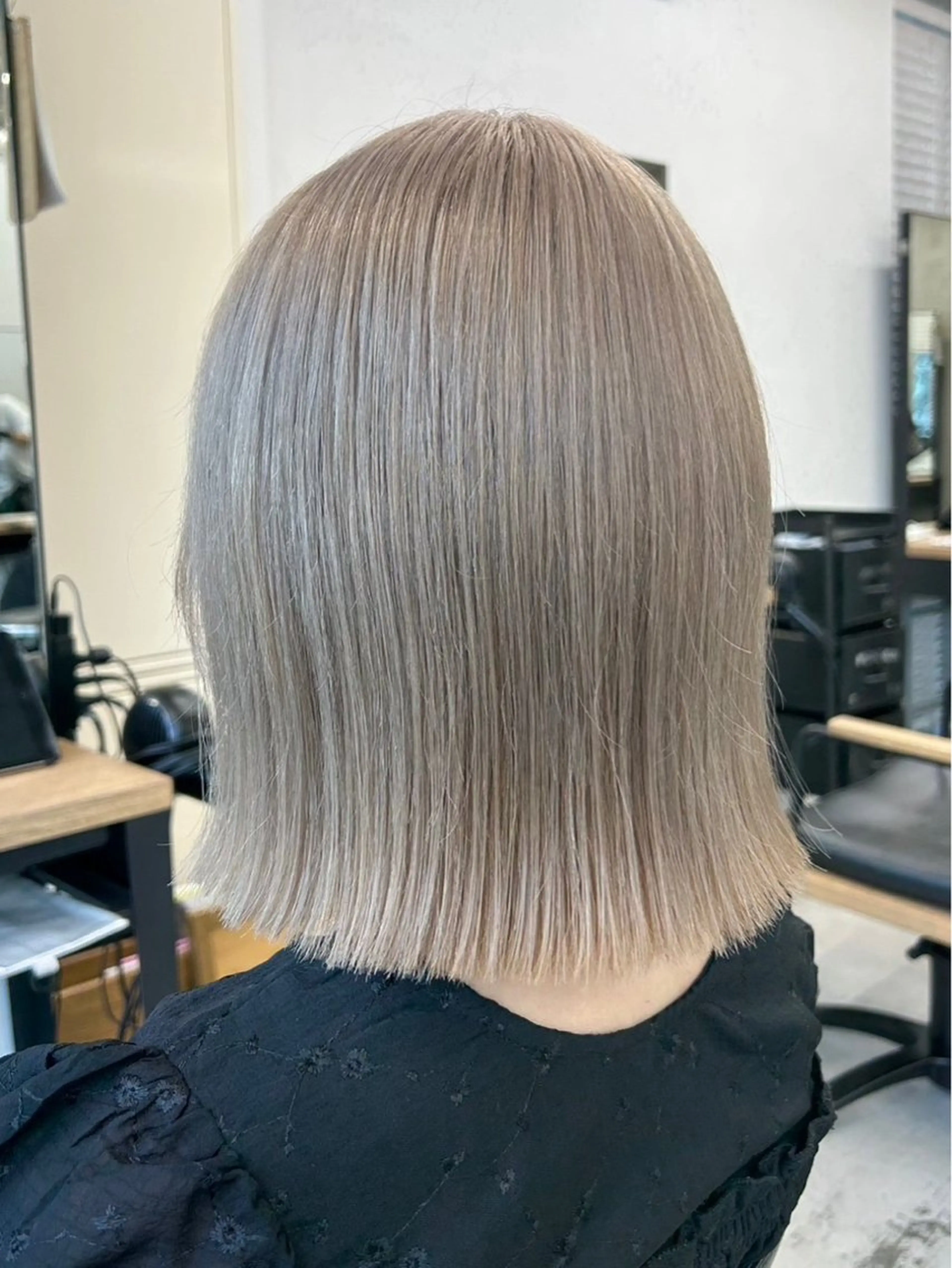 ショート カラー 🫐寒色系カラー 🫐ヤマナカリリカのヘアスタイル