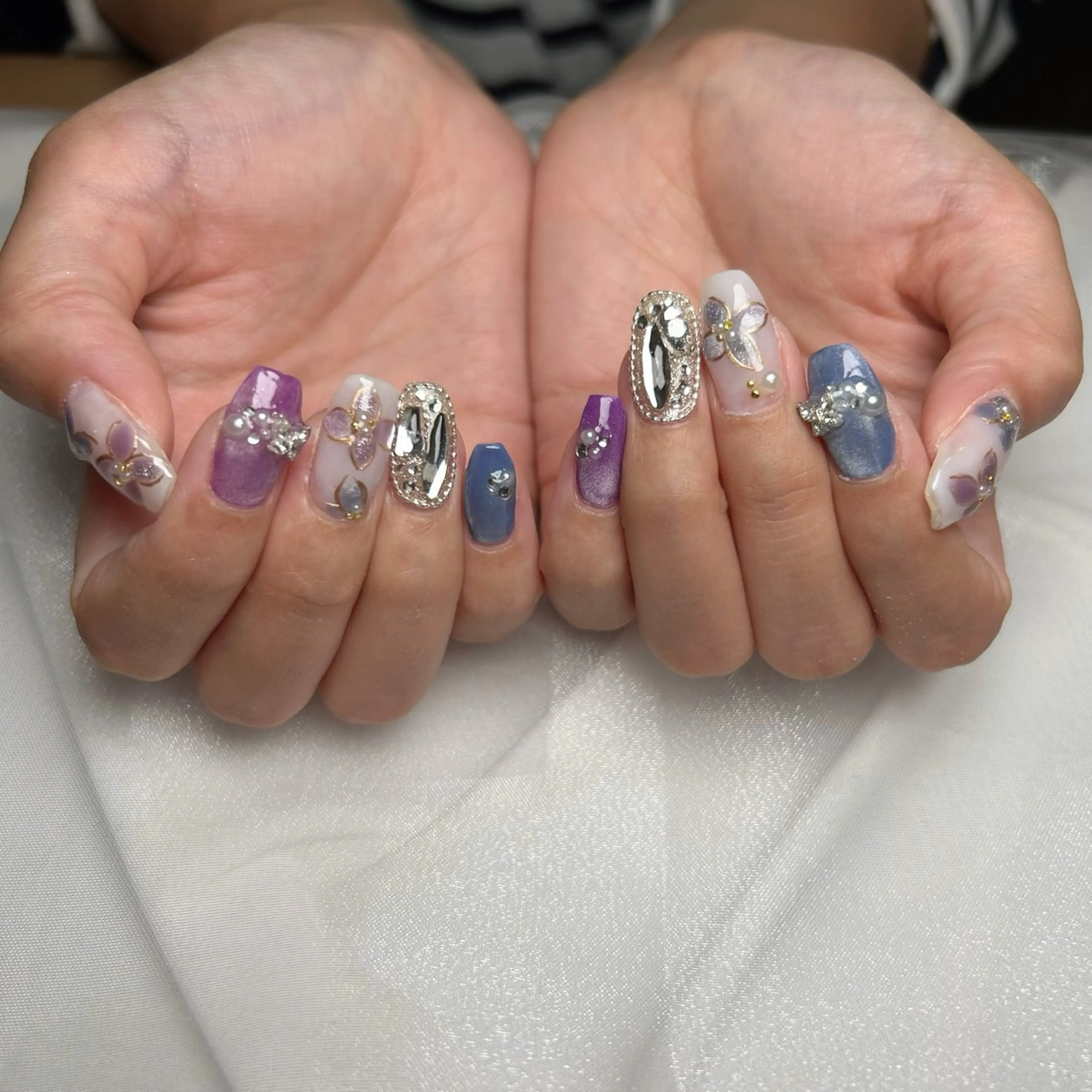 ネイル アートネイル 持ち込み nico +所属・nico + 鷲野のネイルデザイン