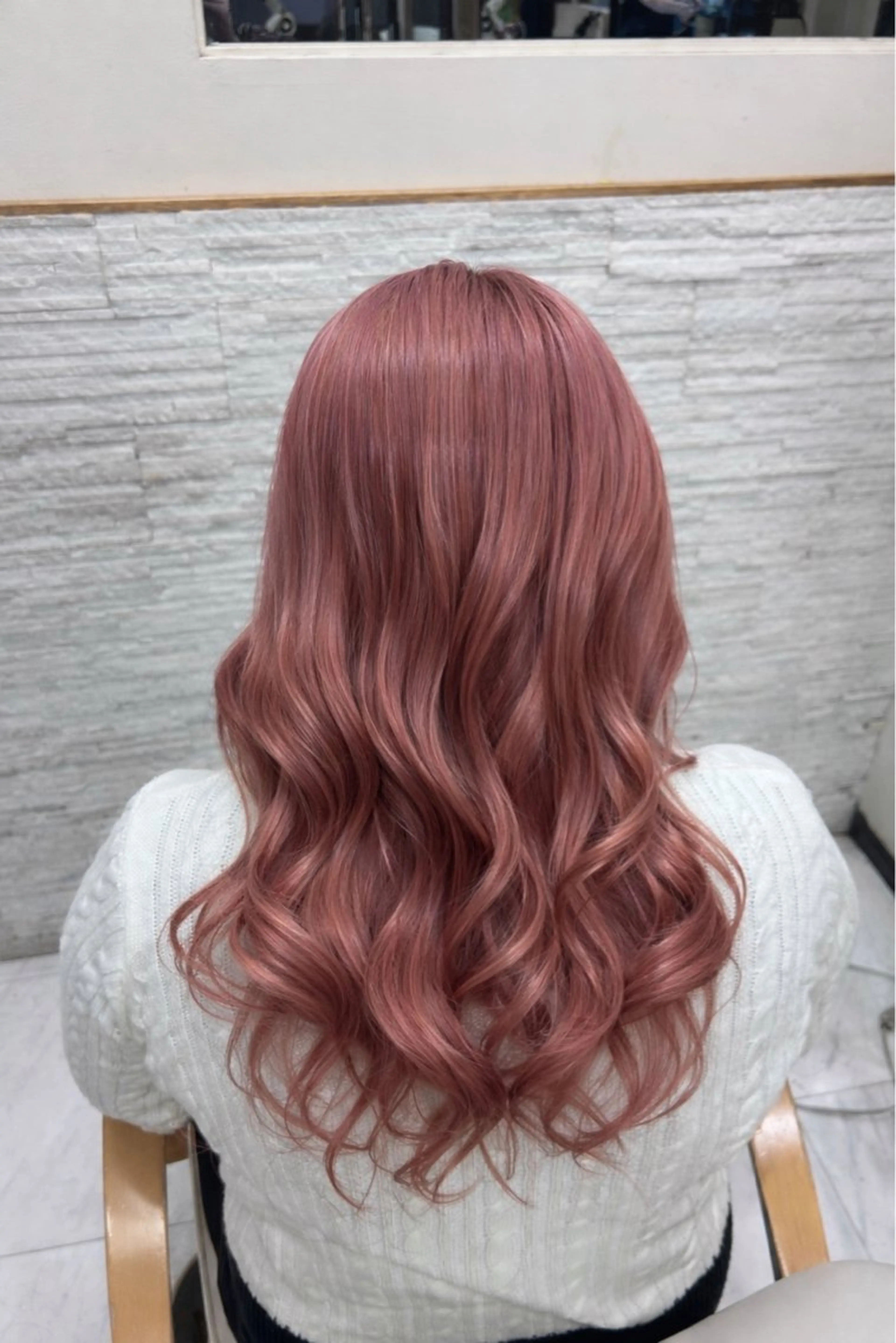 ロング カラー ピンクカラー ヘアカラー 🍊小川実里🍊 /カラーレイヤーのヘアスタイル