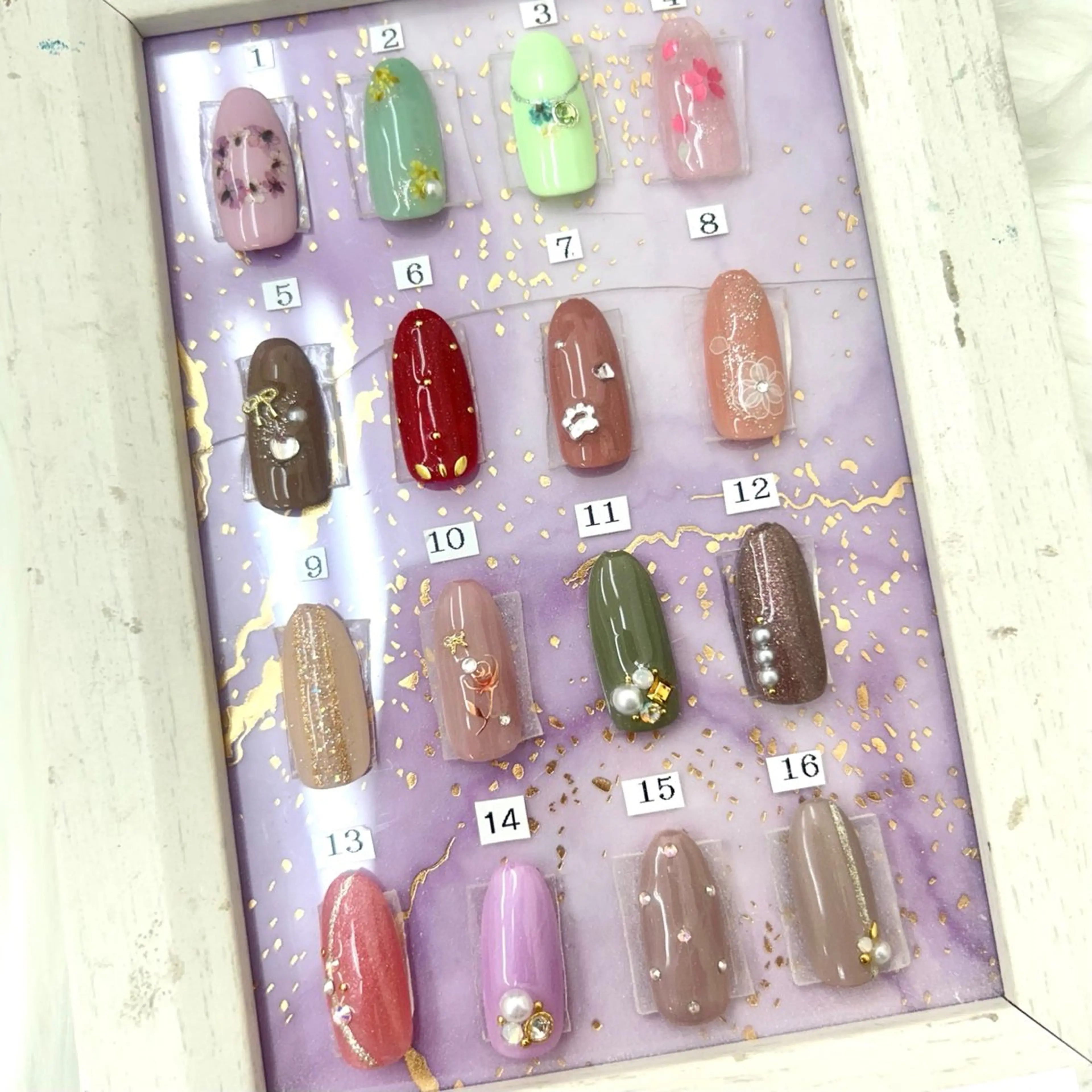 【オフなし】練習モデル　ハンド　ワンカラー➕ワンポイントアートの写真