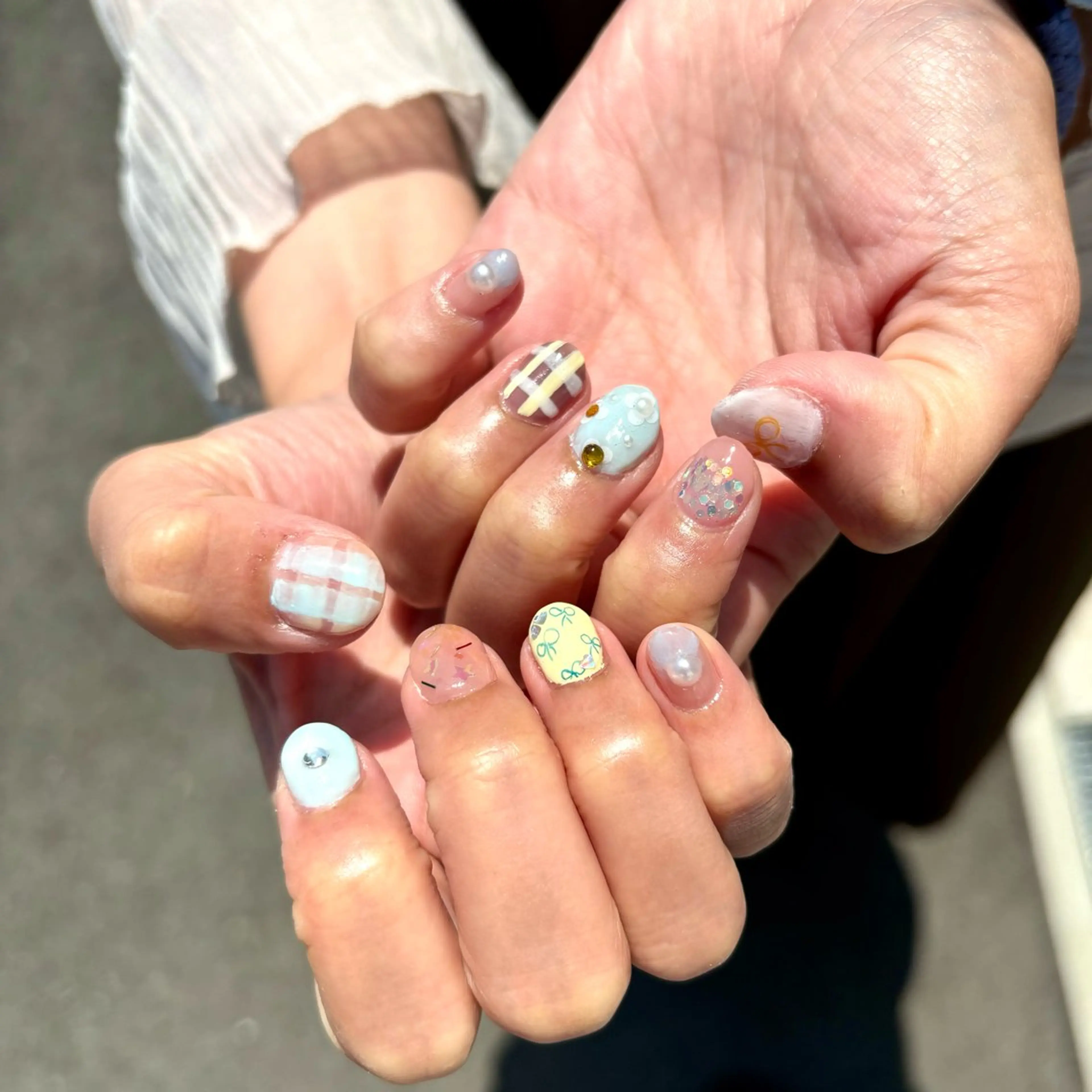 ネイル 持ち込み ハンドネイル ハンドケア ぽっぷん satomiのネイルデザイン