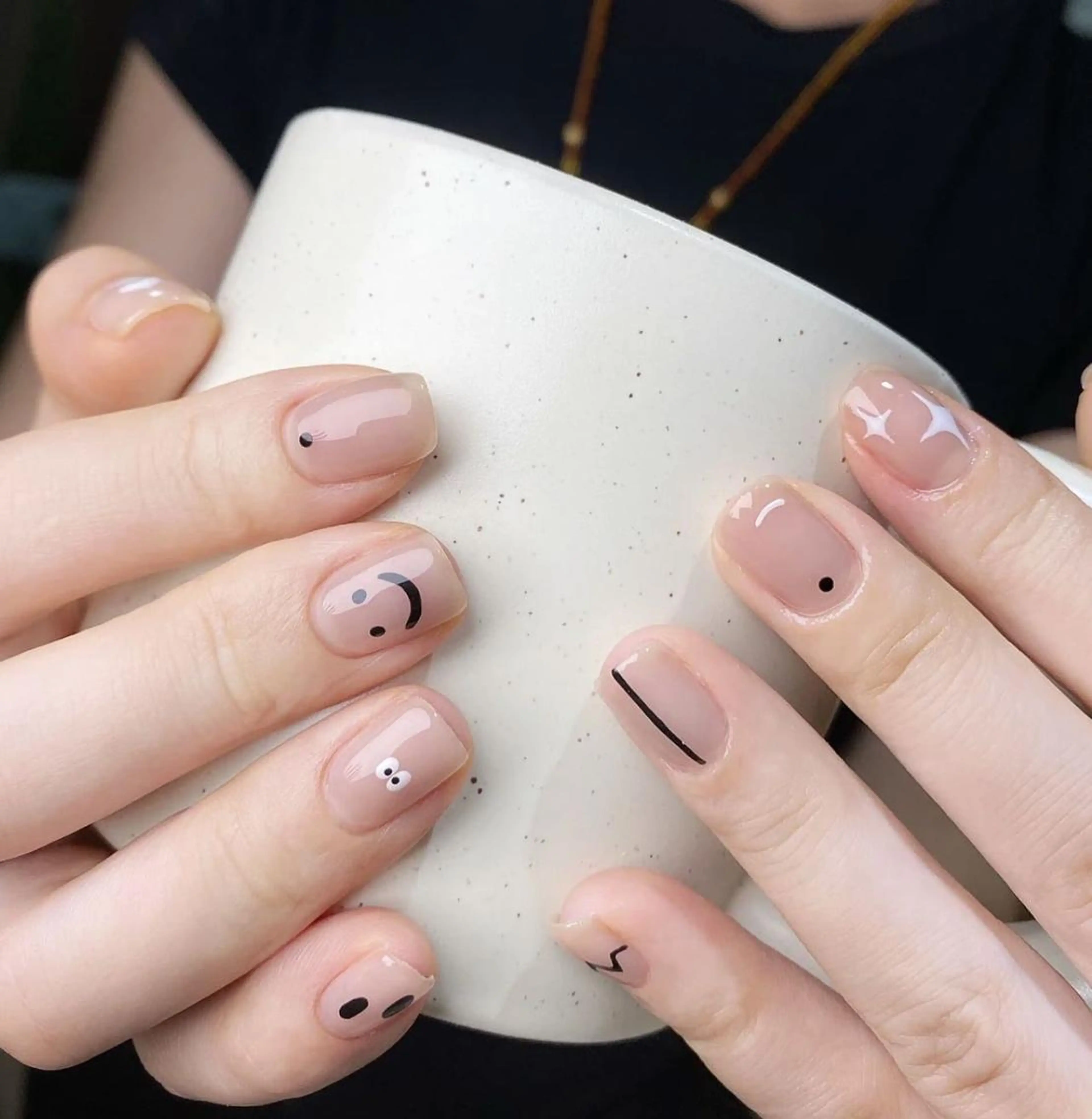 ネイル Queens PUPUのネイルデザイン