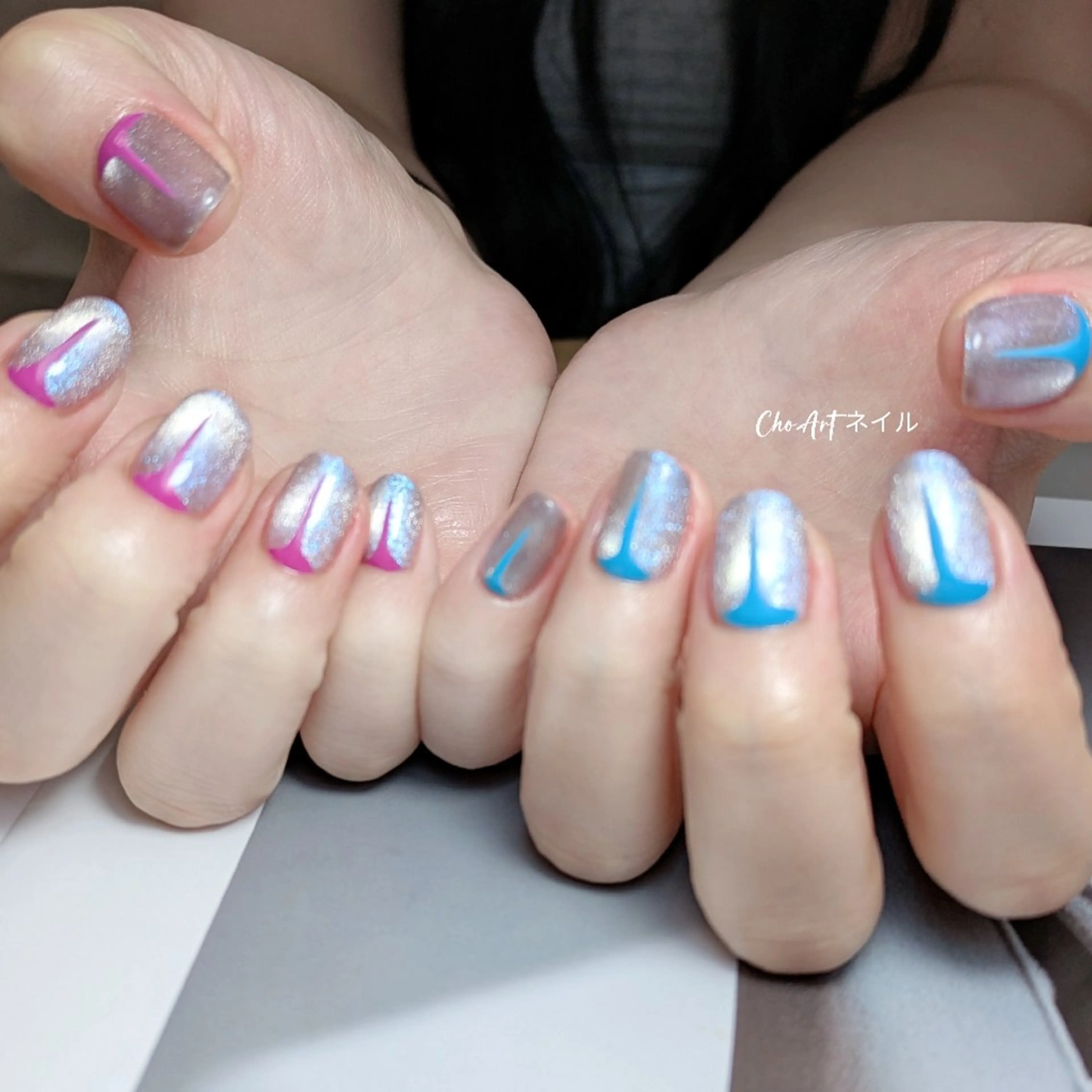 ネイル アートネイル キラキラネイル ラメ(グリッター) マグネットネイル ミラーネイル Cho Artネイル所属・ronronne .のネイルデザイン