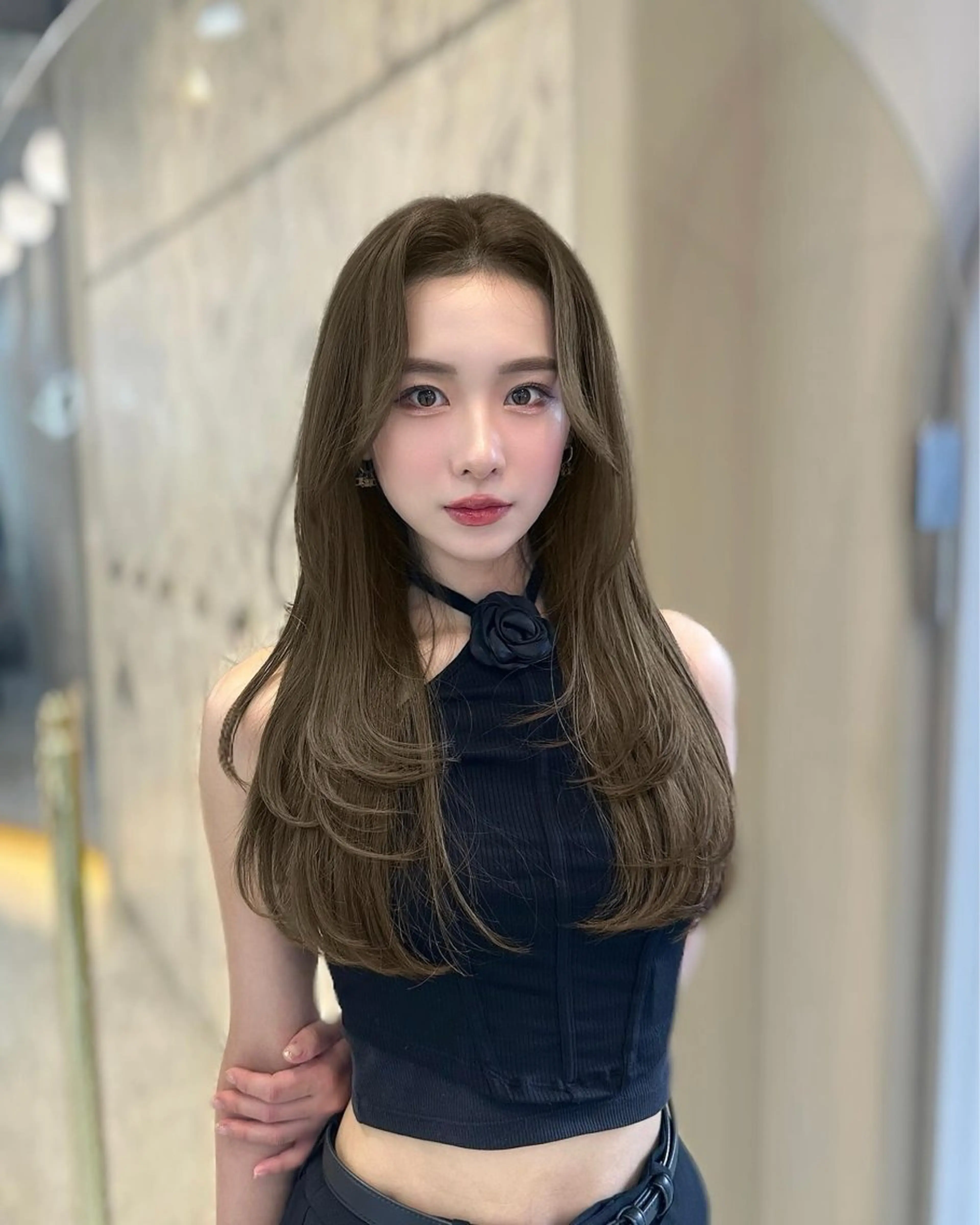 ロング レイヤーカット 髪質改善サロン　sea shinjuku所属・新宿/韓国風レイヤー /艶カラーRionaのヘアスタイル