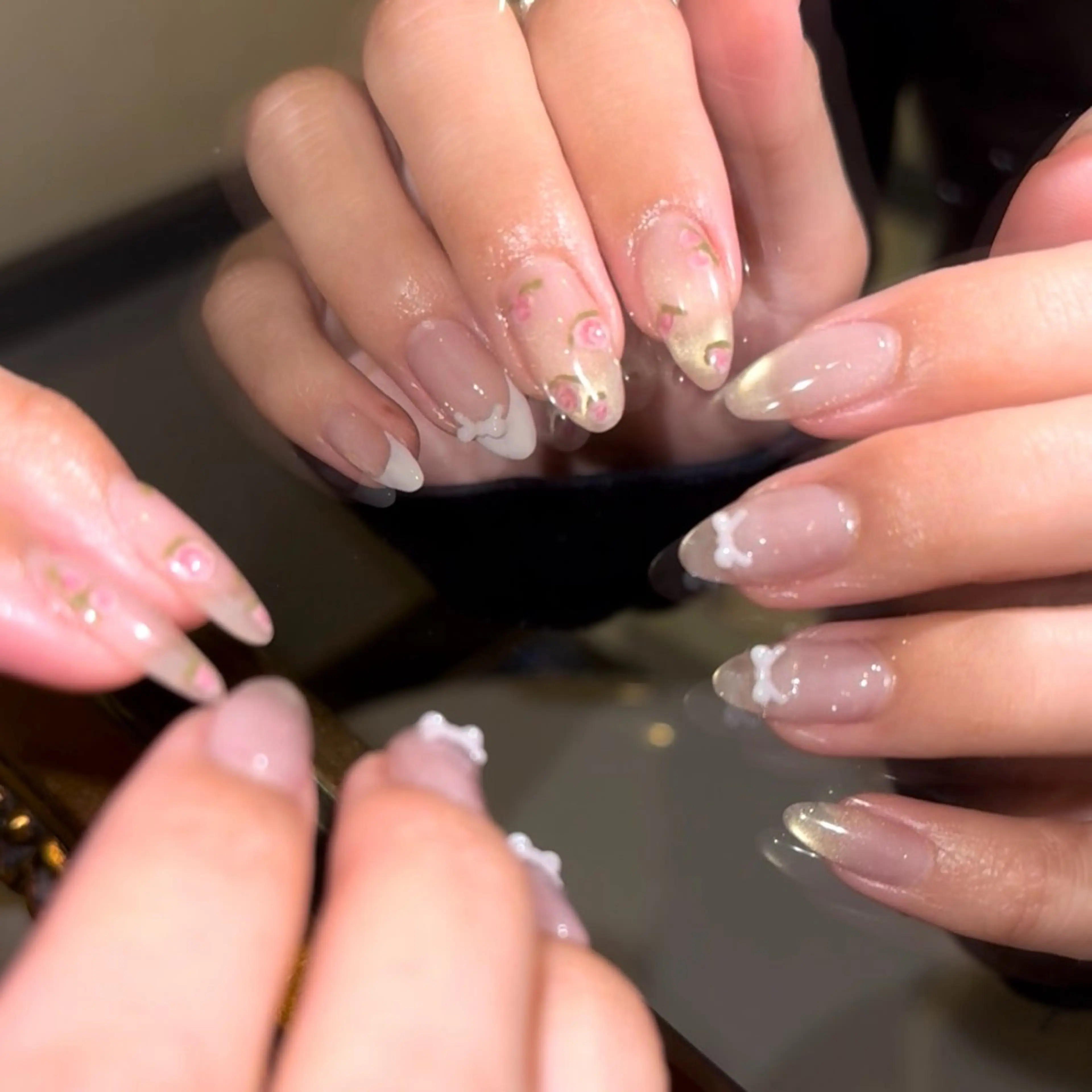 ネイル 氷ネイル・うるうるネイル ハンドネイル 江原 楓果のネイルデザイン