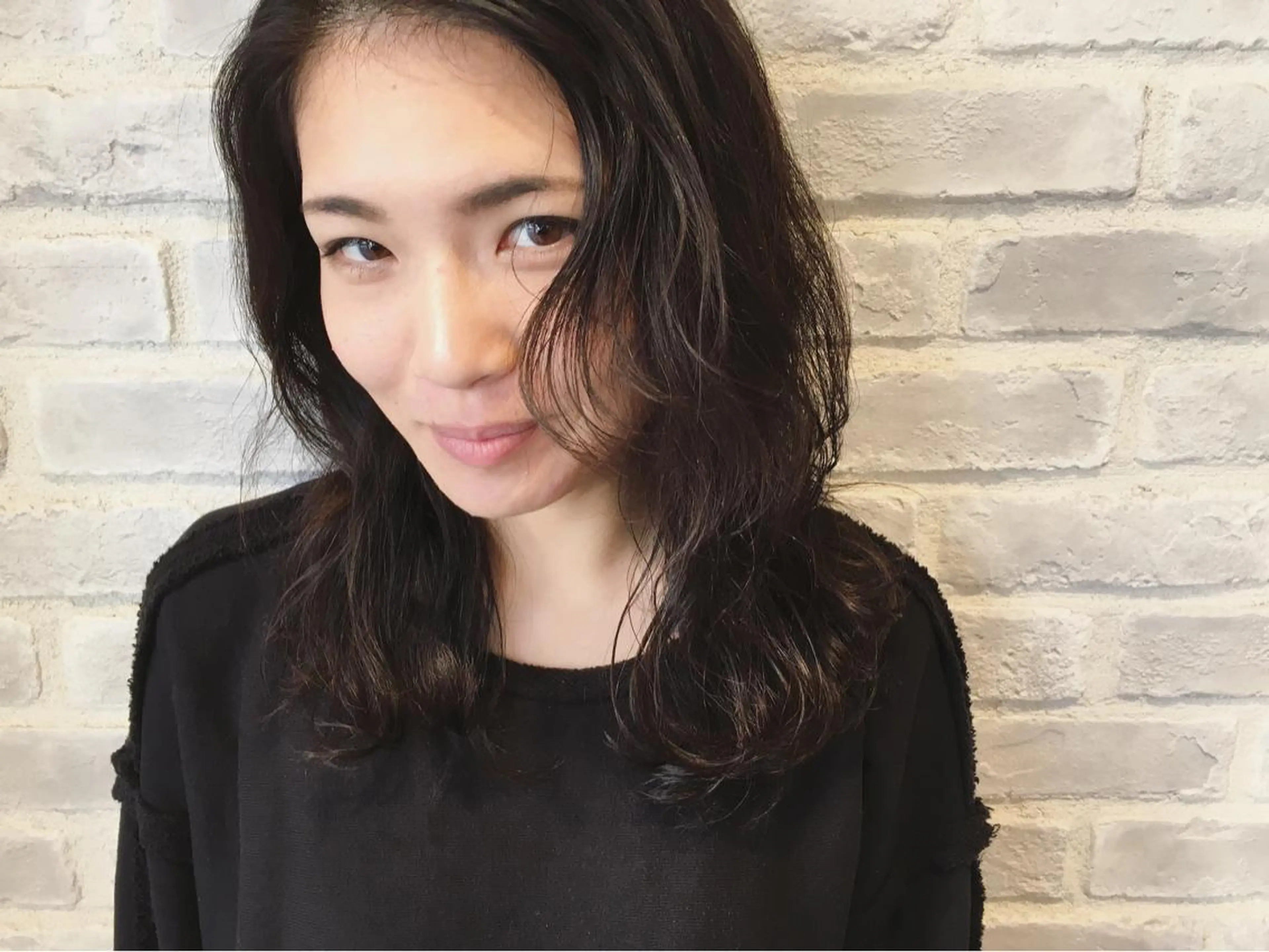 セミロング la fith所属・rico_by ヘアとアイブロウのヘアスタイル