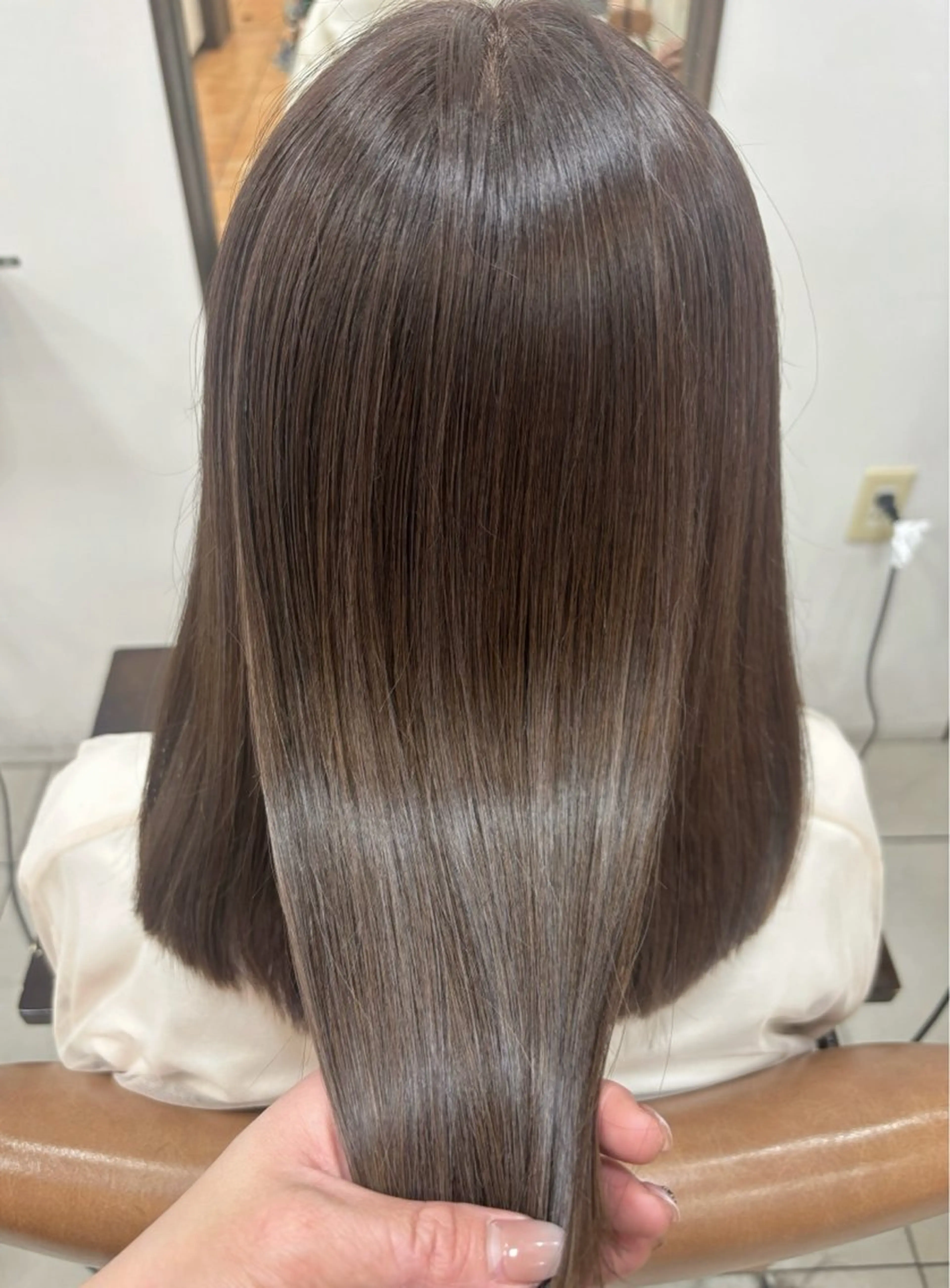 ミディアム カラー ベージュカラー ハイライトカラー ハイライト 髪質改善 ヘアカラー 頭皮×髪質改善 透明感カラー💎中村のヘアスタイル