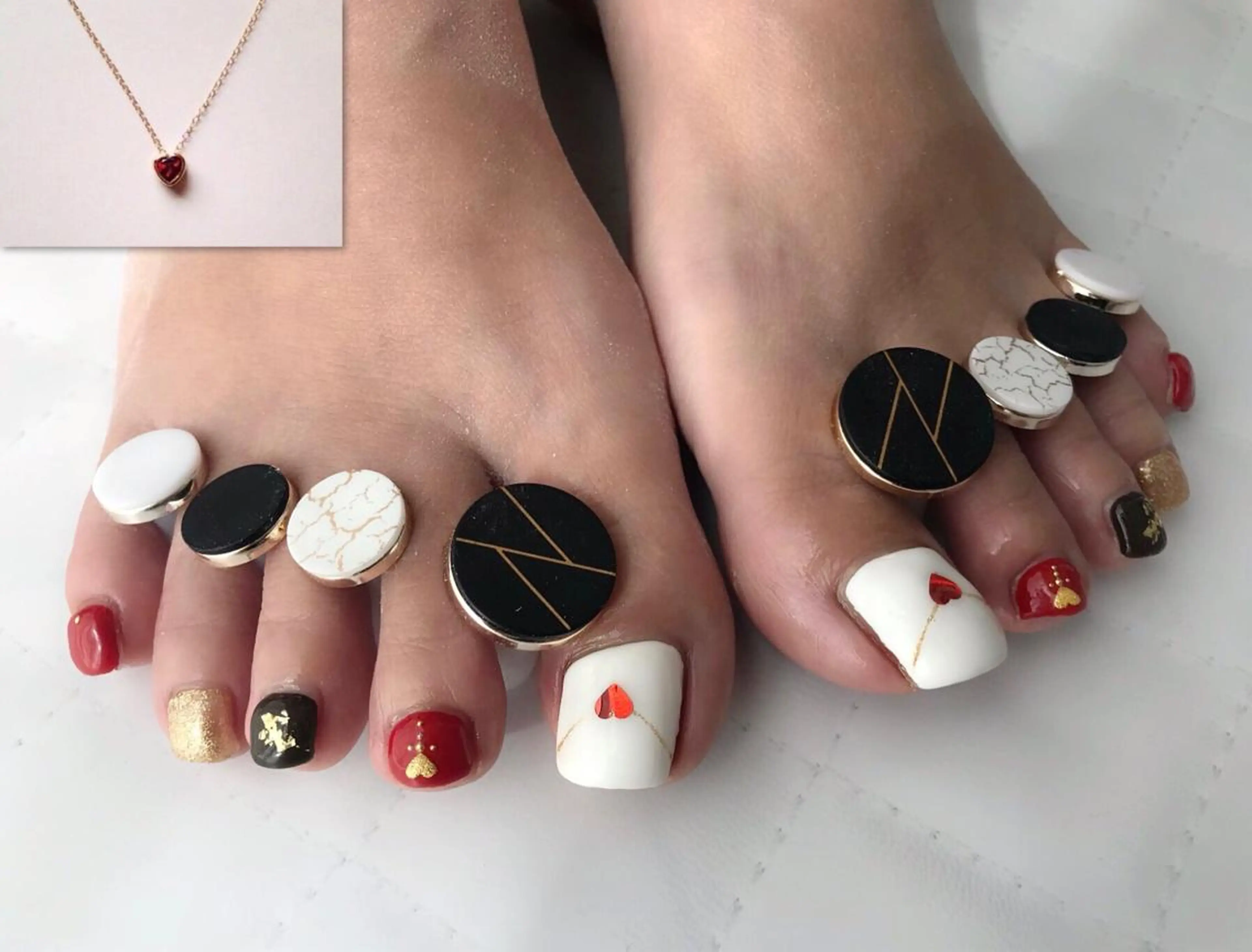 ネイル フットネイル エース ネイルのネイルデザイン