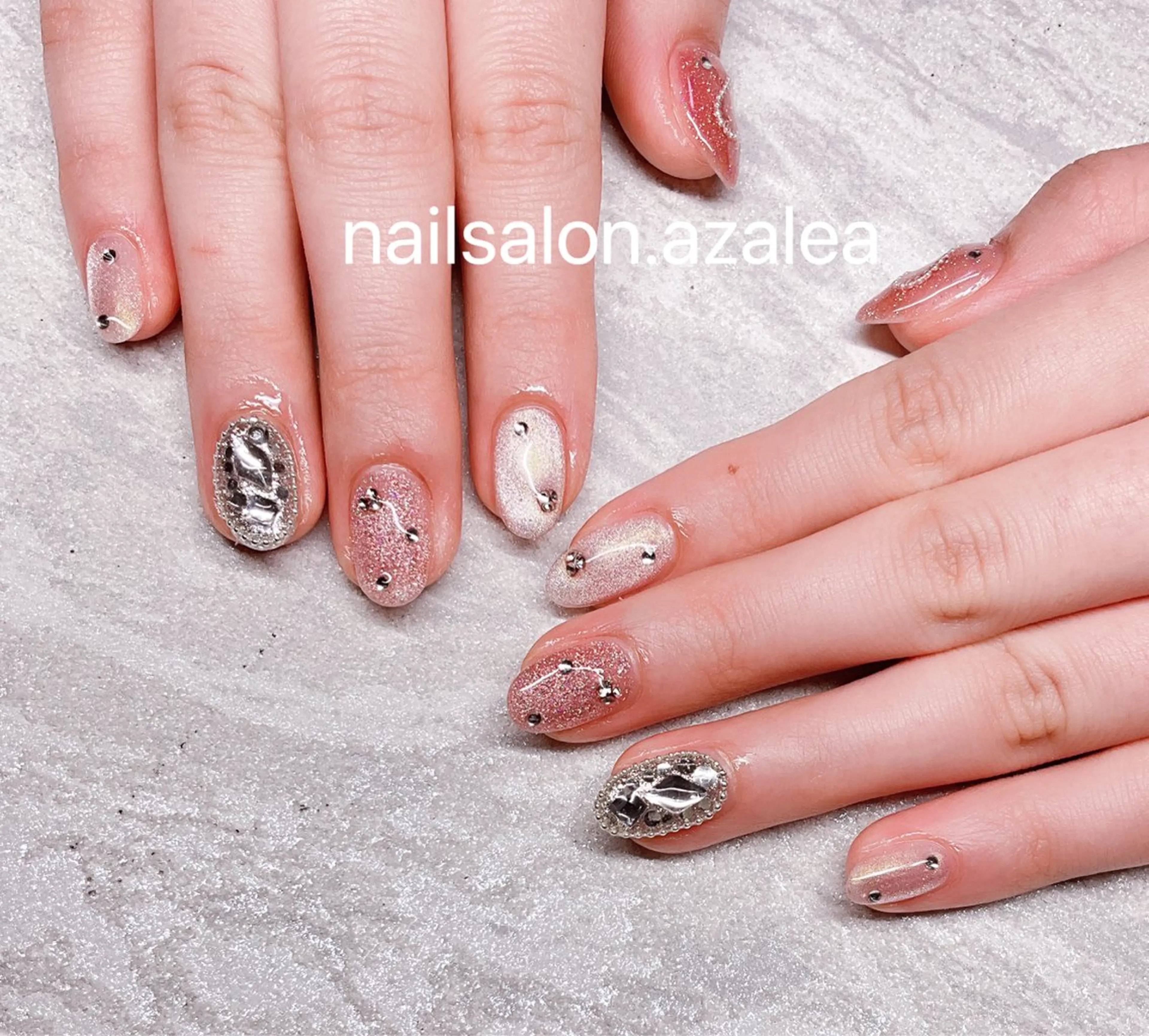 ネイル ハンドネイル R inのネイルデザイン