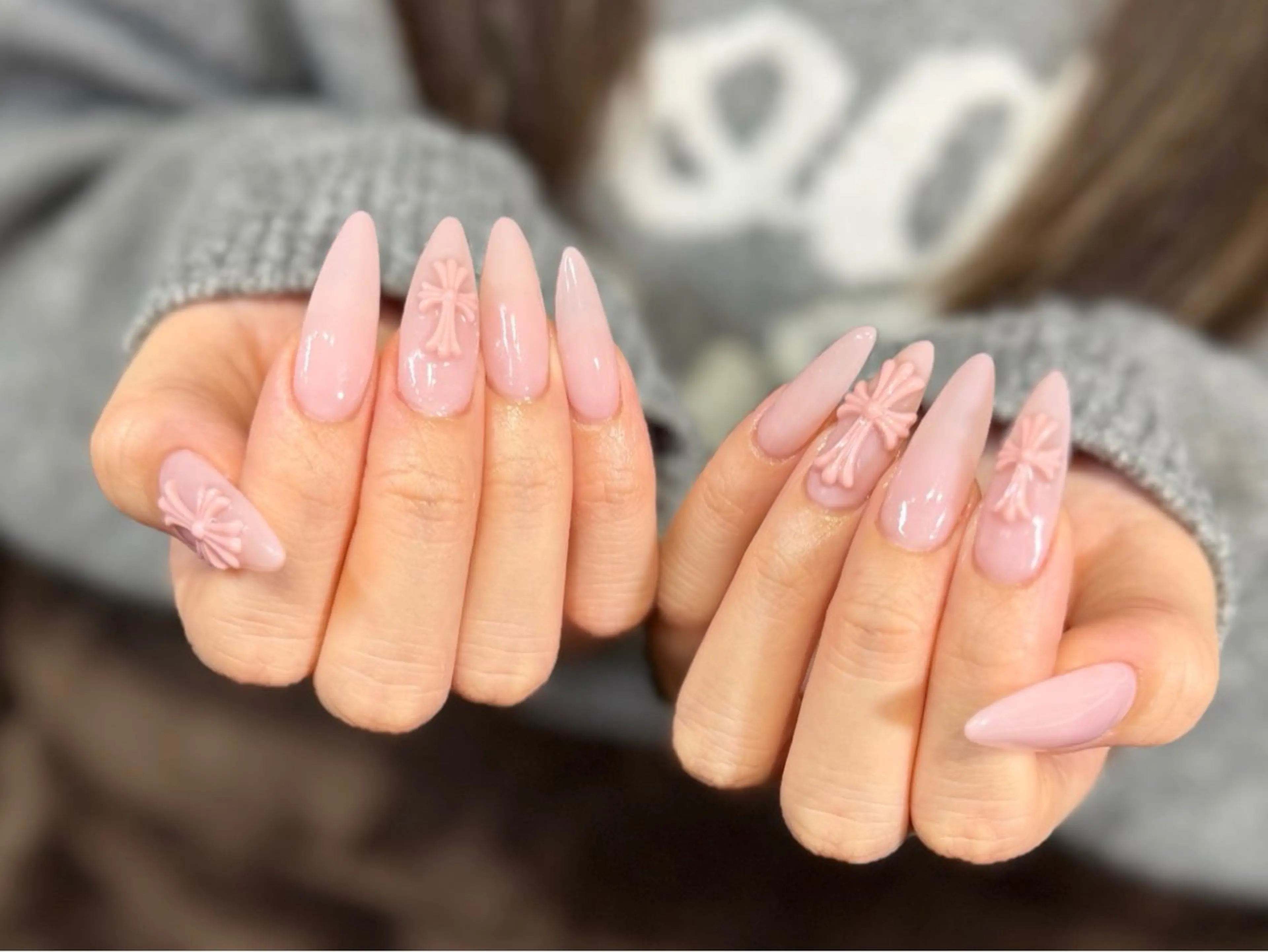 ♥️話題のクロムネイル【オフなしの方はこちら】ワンカラーベースにクロムパーツが付けれちゃう♥️の写真