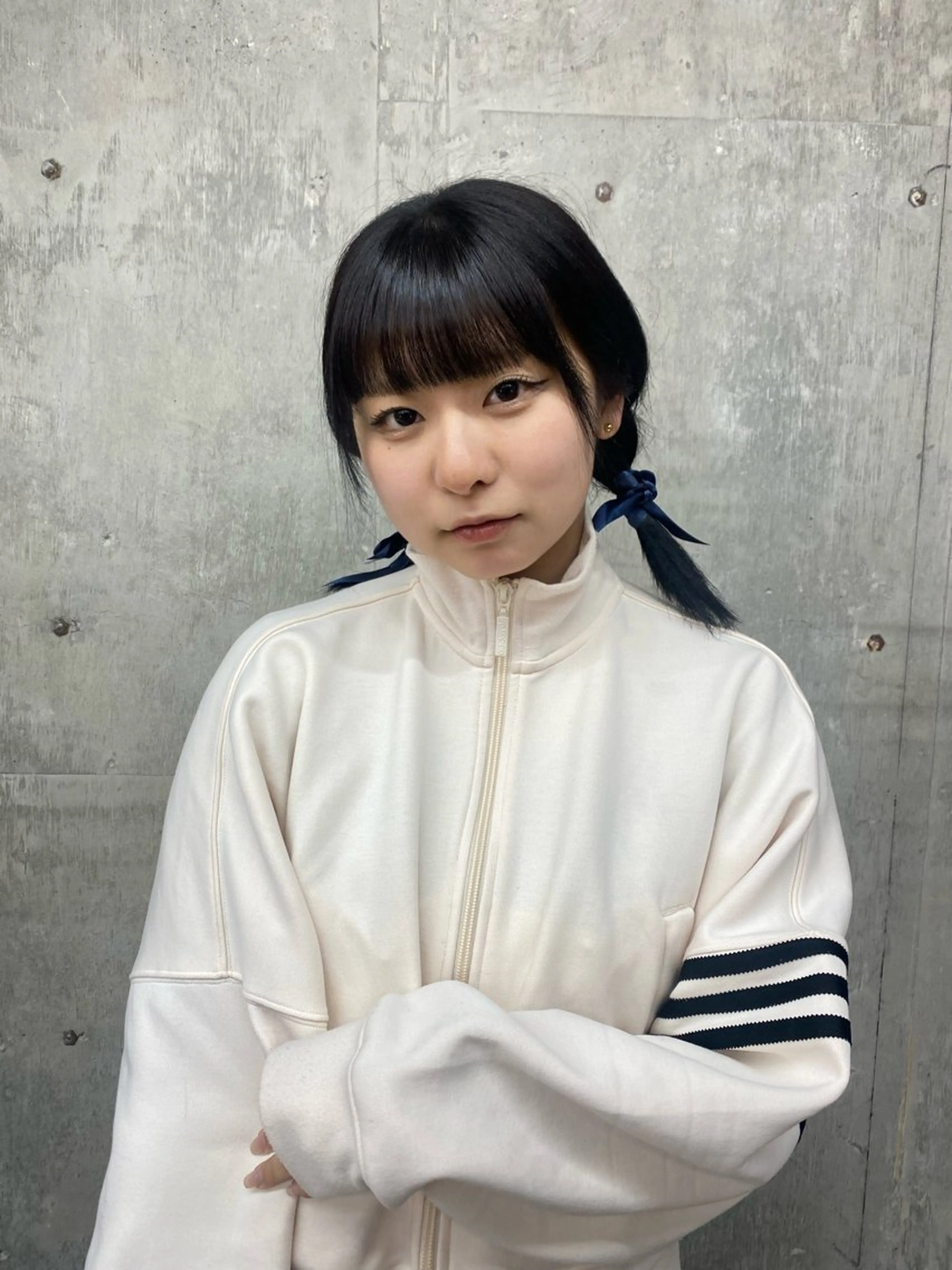 🎀レディース限定🎀ケアカラー＋頭皮ケア炭酸クレンジング＋クイックトリートメント＋身だしなみ眉カット　※長さ料金ありの写真