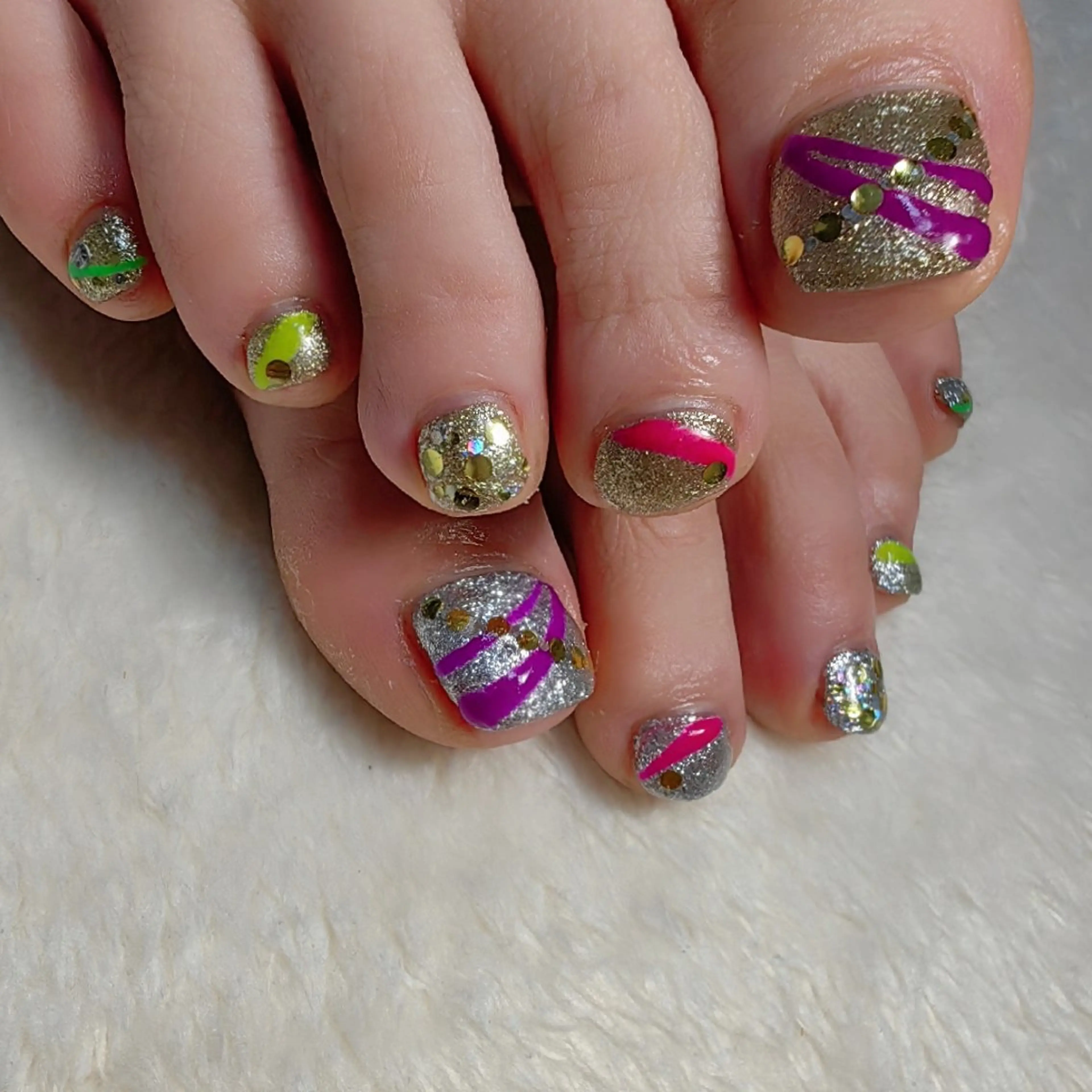 ネイル ラメ(グリッター) フットネイル reve あやののネイルデザイン