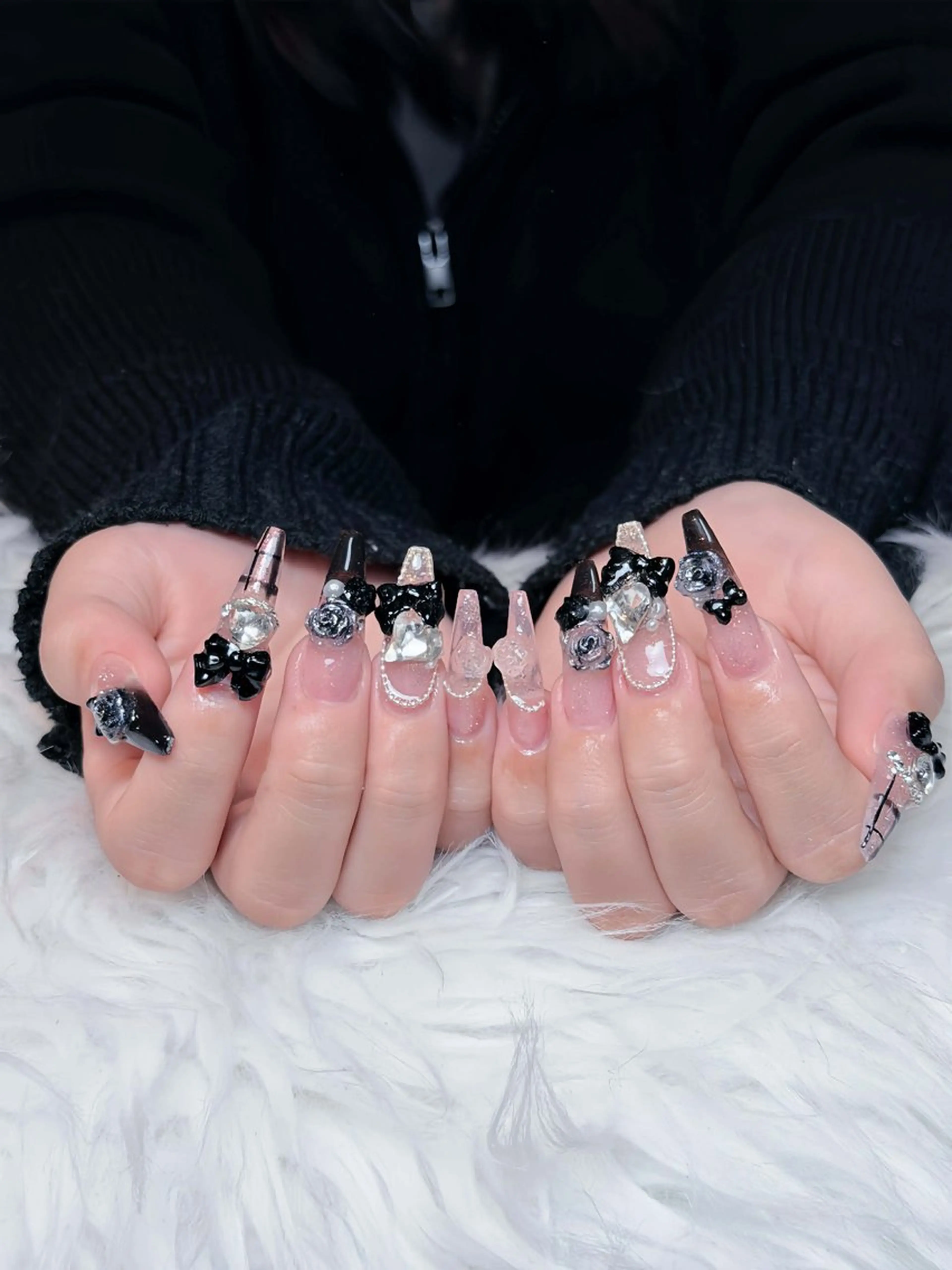 ネイル オーロラネイル ボルドー ブラウン 氷ネイル・うるうるネイル キラキラネイル ハンドネイル Julli NailStudioのネイルデザイン