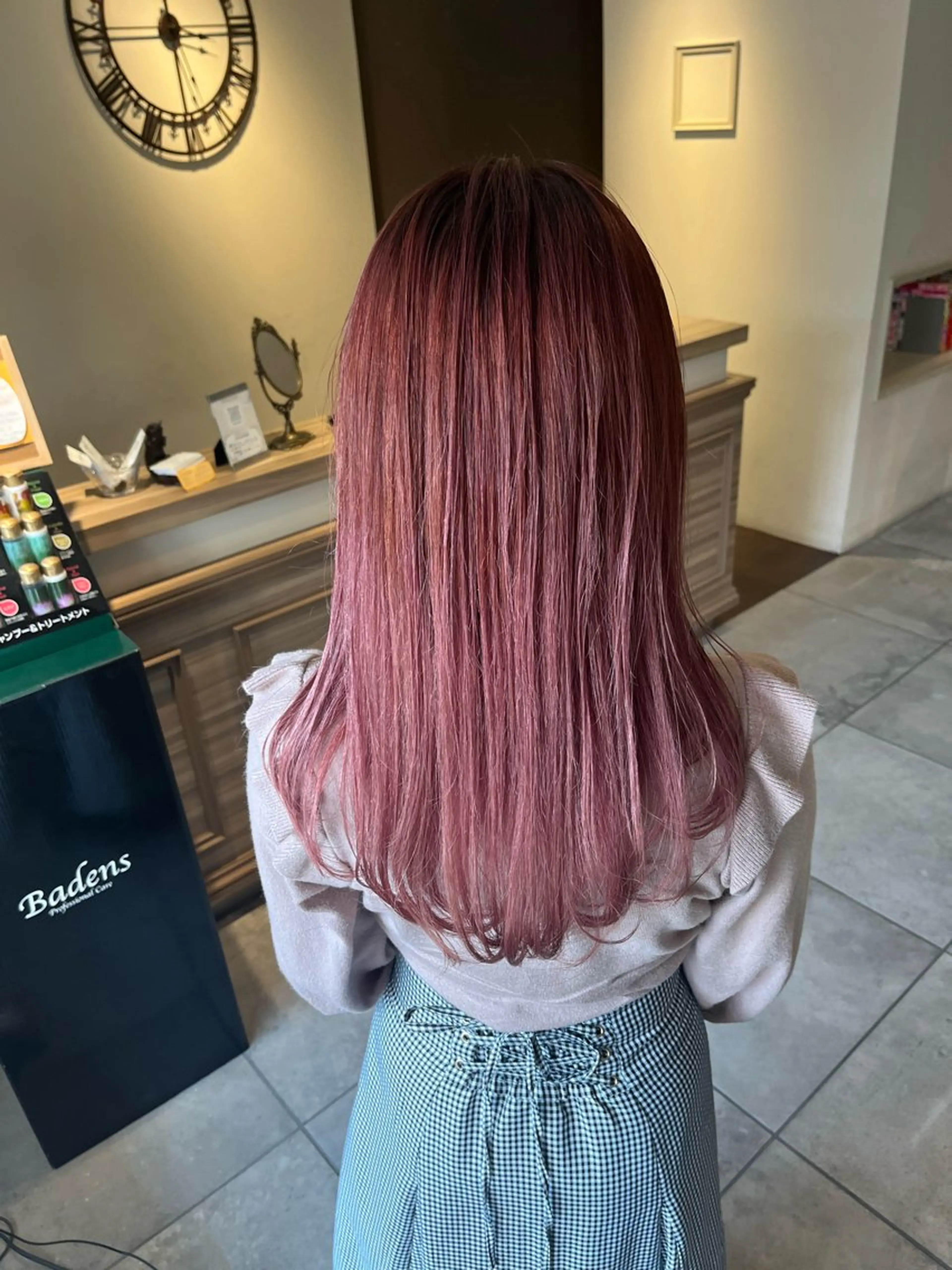 ロング カラー ヘアカラー トリートメント 川越 輝梨奈のヘアスタイル