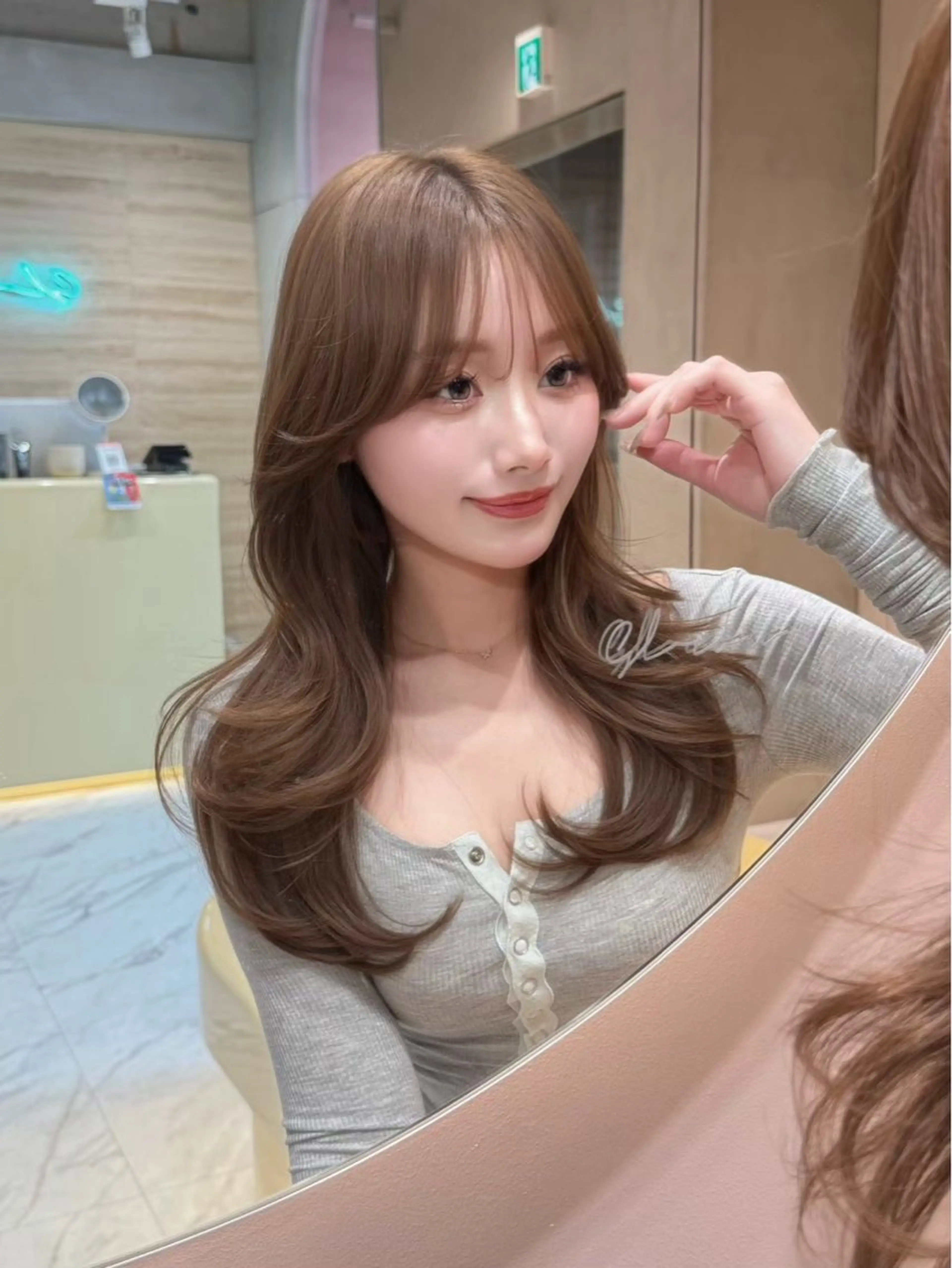 ロング カラー ヘアアレンジ ブリーチ 透明感カラー ダブルカラー ブリーチなしカラー カット ヘアカラー トリートメント 大宮/縮毛矯正/ レイヤー/吉田光佑のヘアスタイル