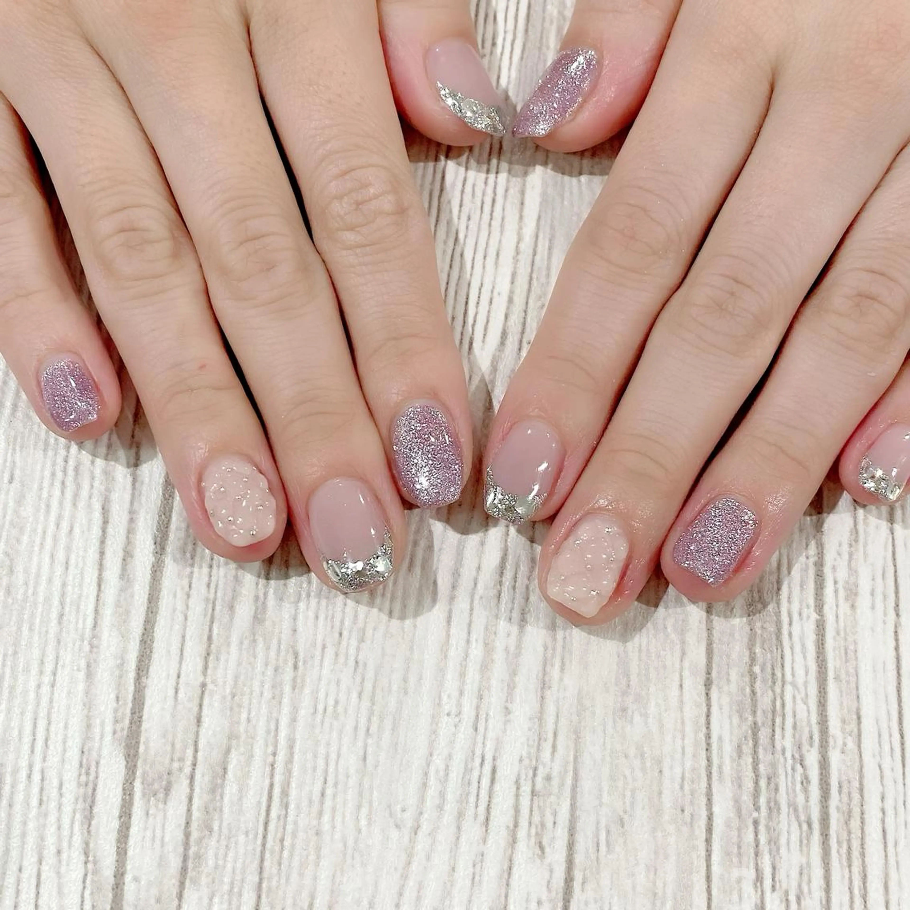 ミディアム カラー パーマ ヘアアレンジ メンズ キッズ ネイル マツエク・マツパ アイブロウ 成人式 成人式 成人式 フラッシュネイル フレンチネイル ハンドネイル Salon Ｋのネイルデザイン