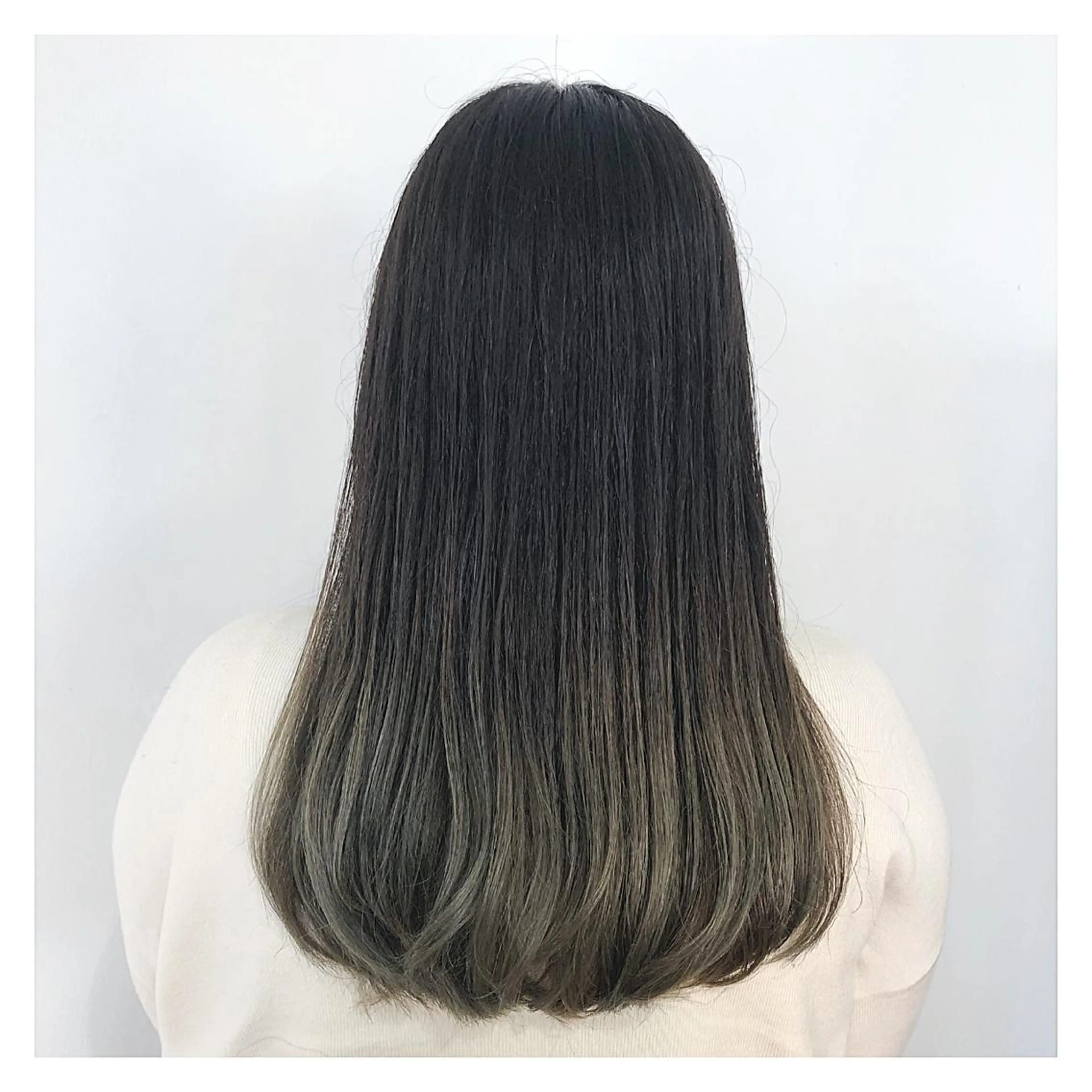 ロング eon 八王子所属・癖毛、多毛の方歓迎 三浦　麻衣のヘアスタイル