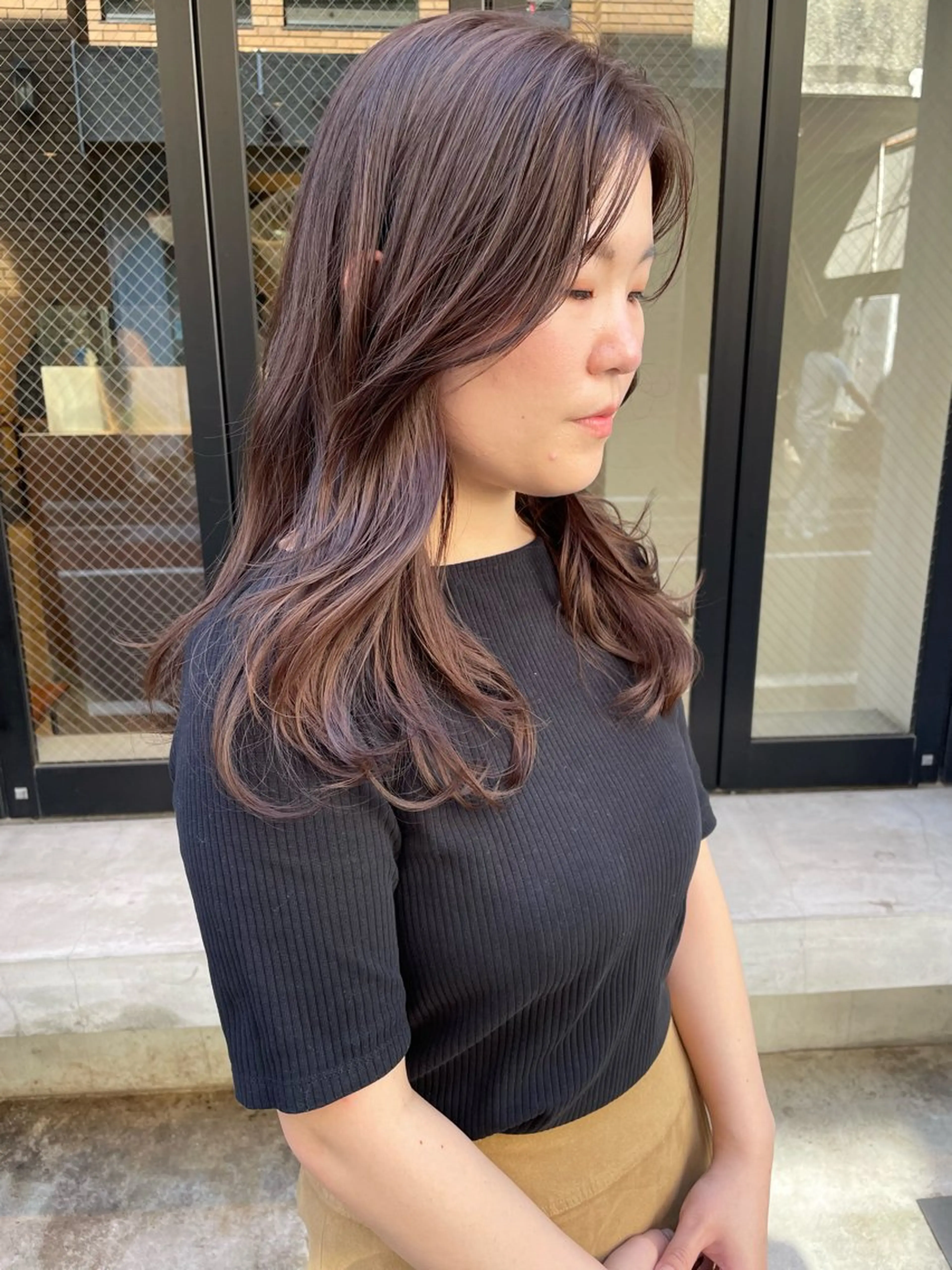 セミロング カラー 🩰オリーブ/ ベージュ松本咲花🩰のヘアスタイル