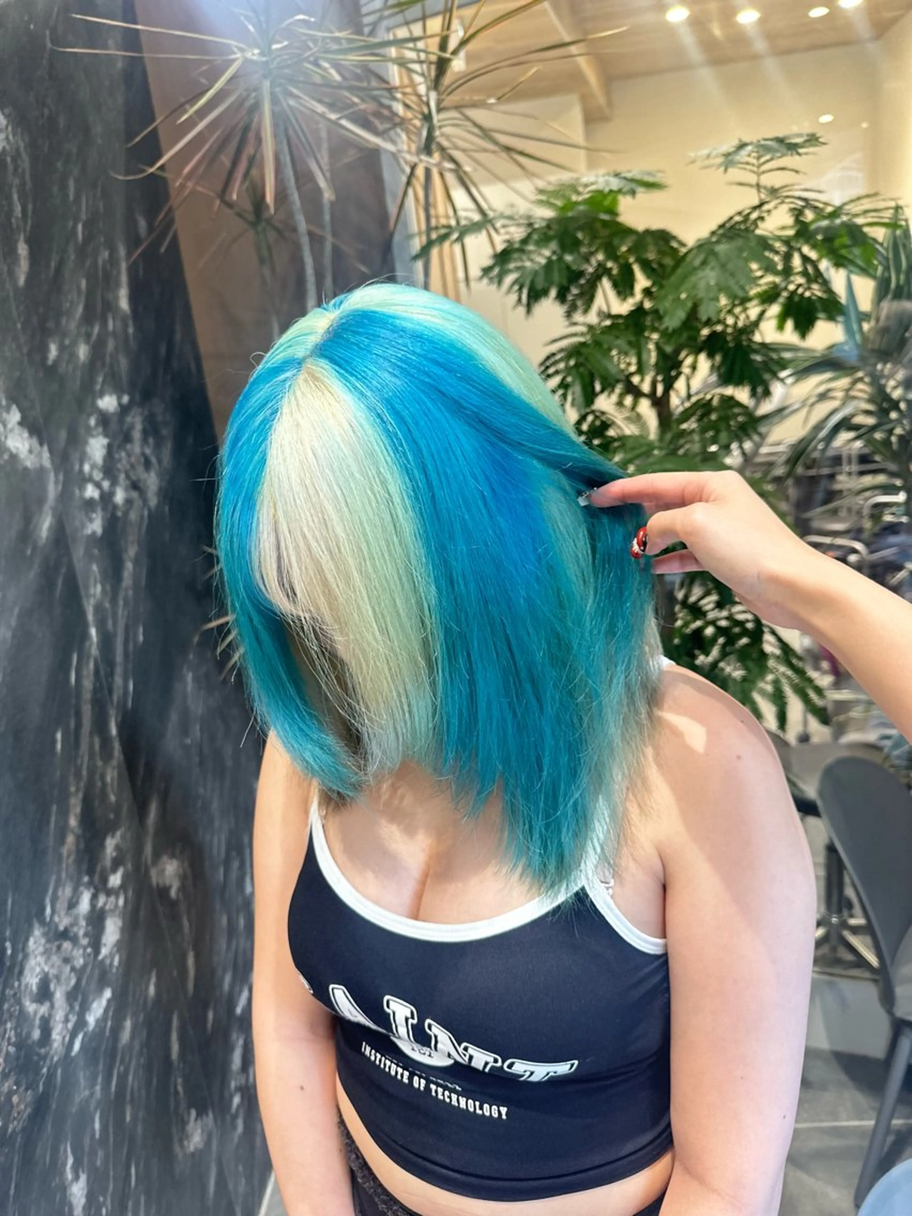 ミディアム カラー ブリーチ ケアブリーチ ダブルカラー ハイトーンカラー 韓国風ヘア salowin原宿iori所属・💋ハイトーンデザイ ンヘア💋A'nyuのヘアスタイル