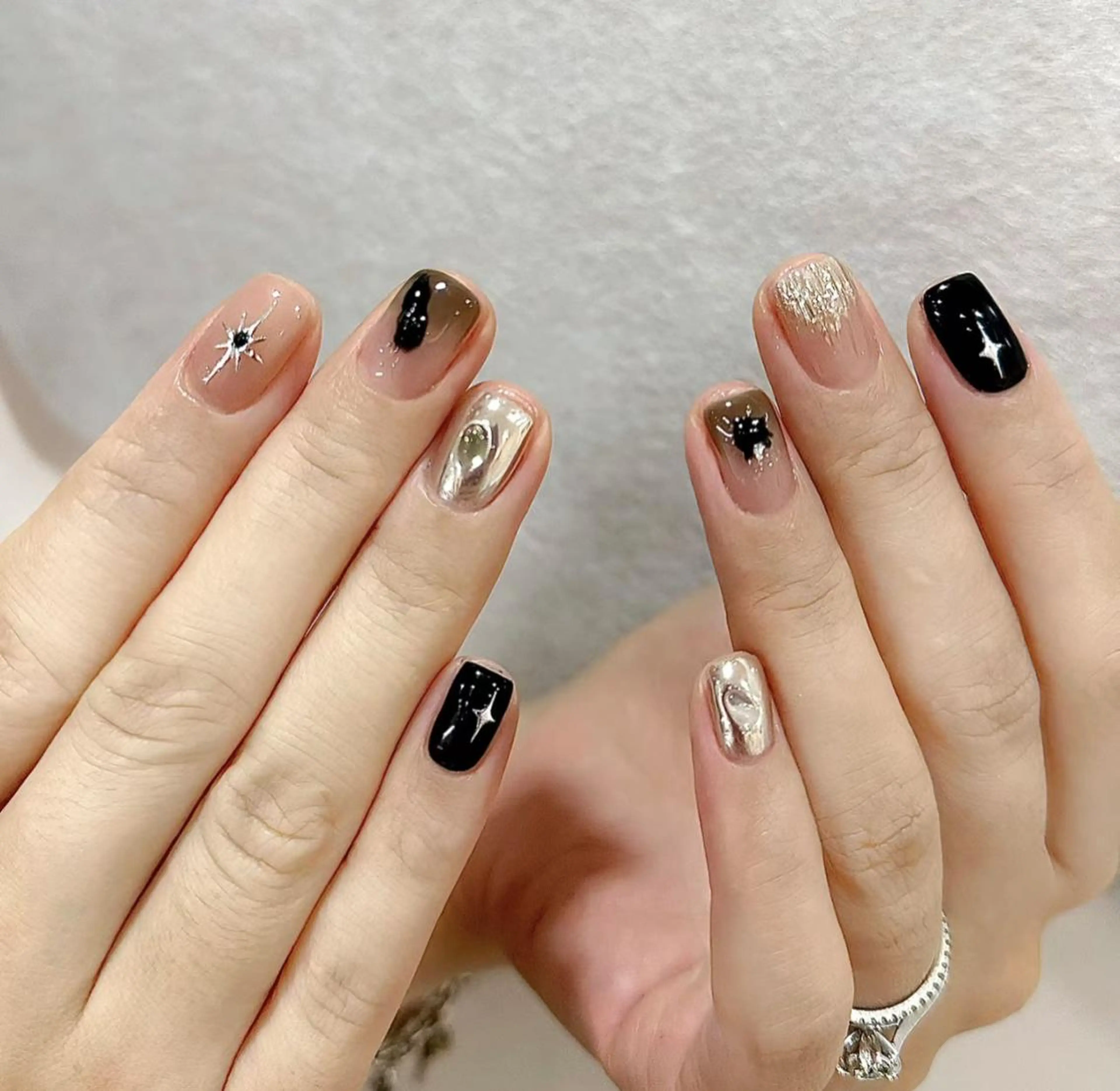 ネイル Queens ゲンのネイルデザイン