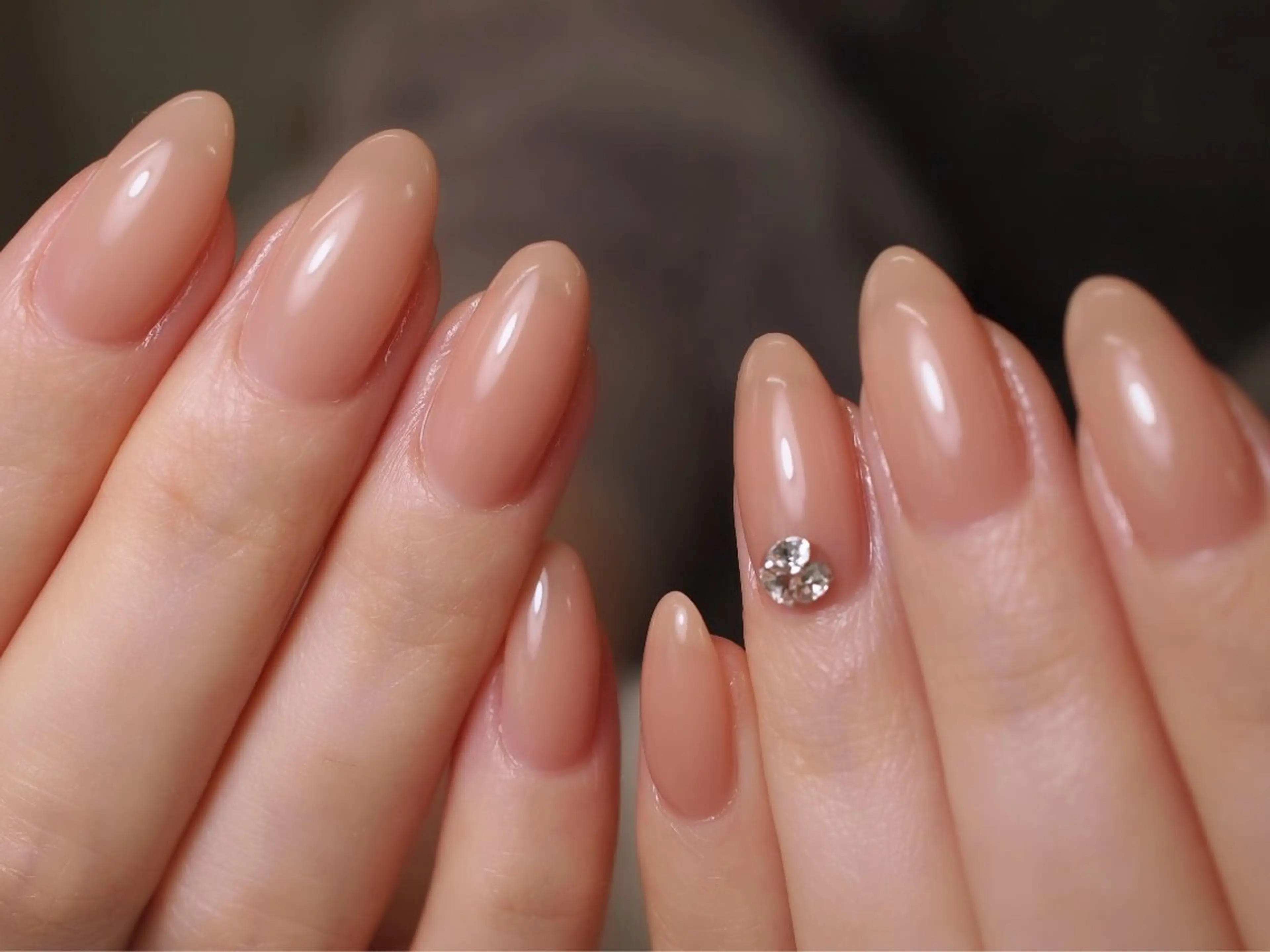 ネイル キラキラネイル ワンカラーネイル ストーンネイル SOARNAIL所属・ソアネイル スタッフのネイルデザイン