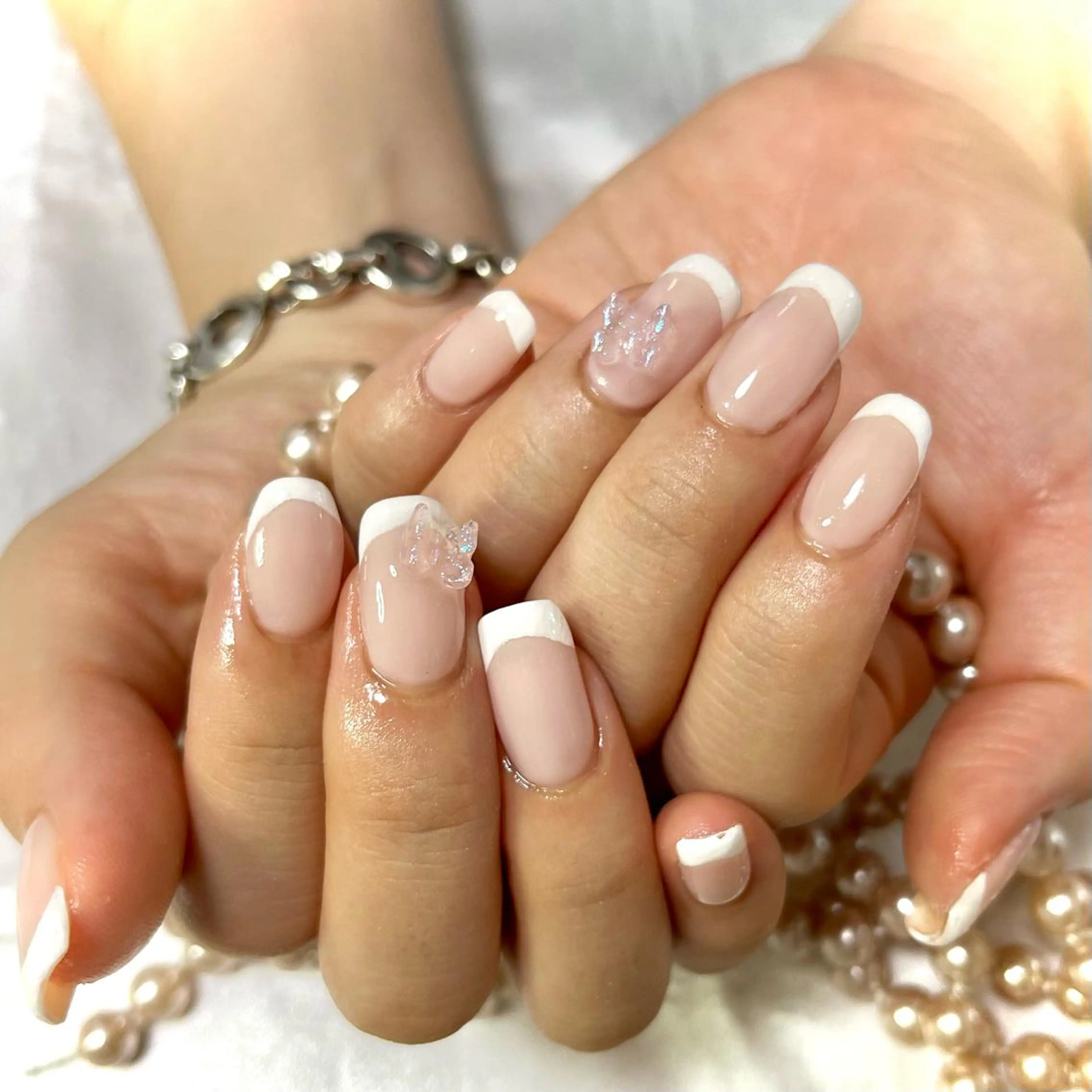 ネイル オーロラネイル フレンチネイル 韓国ネイル💠 Tomoのネイルデザイン