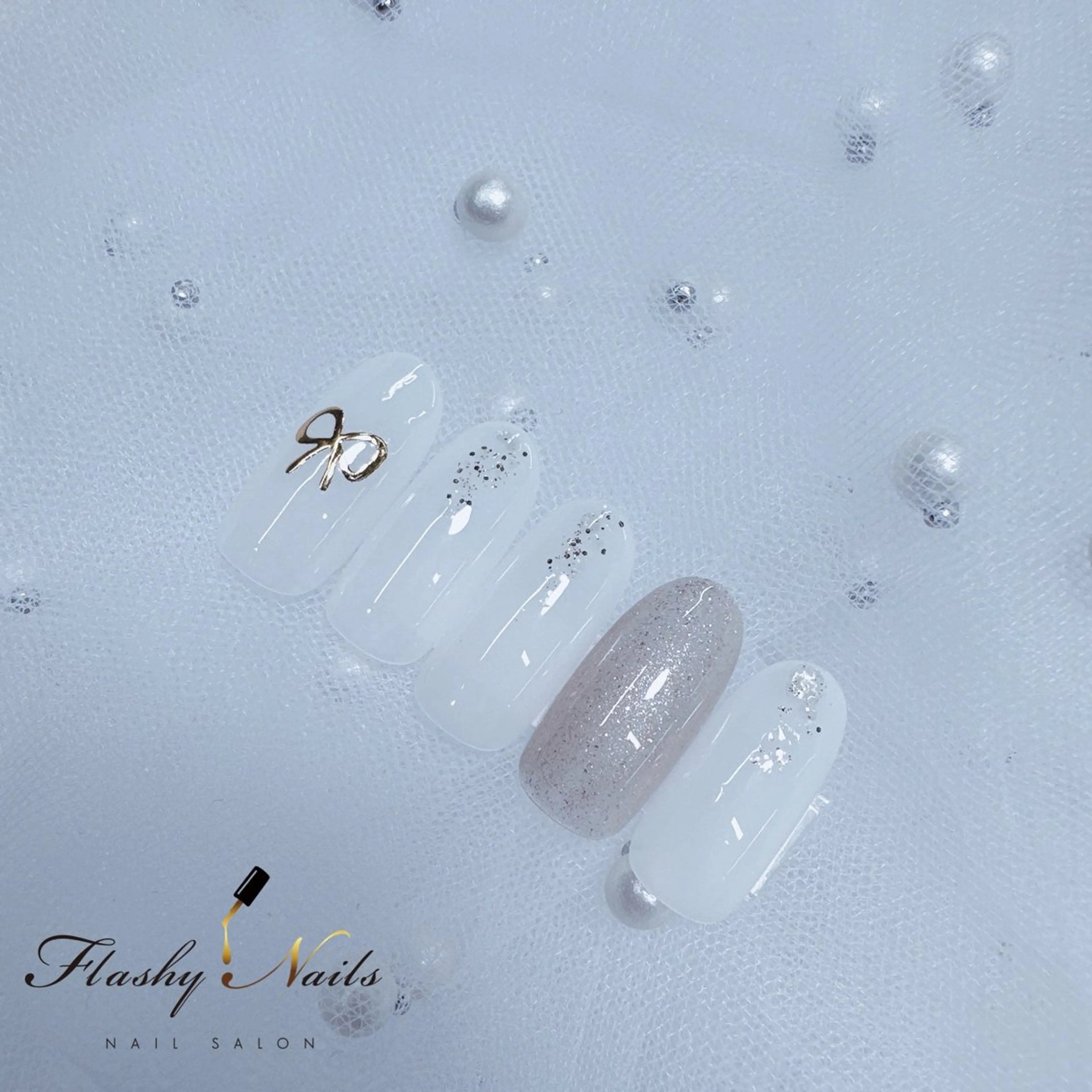 ネイル ハンドネイル Flashy Nailsのネイルデザイン