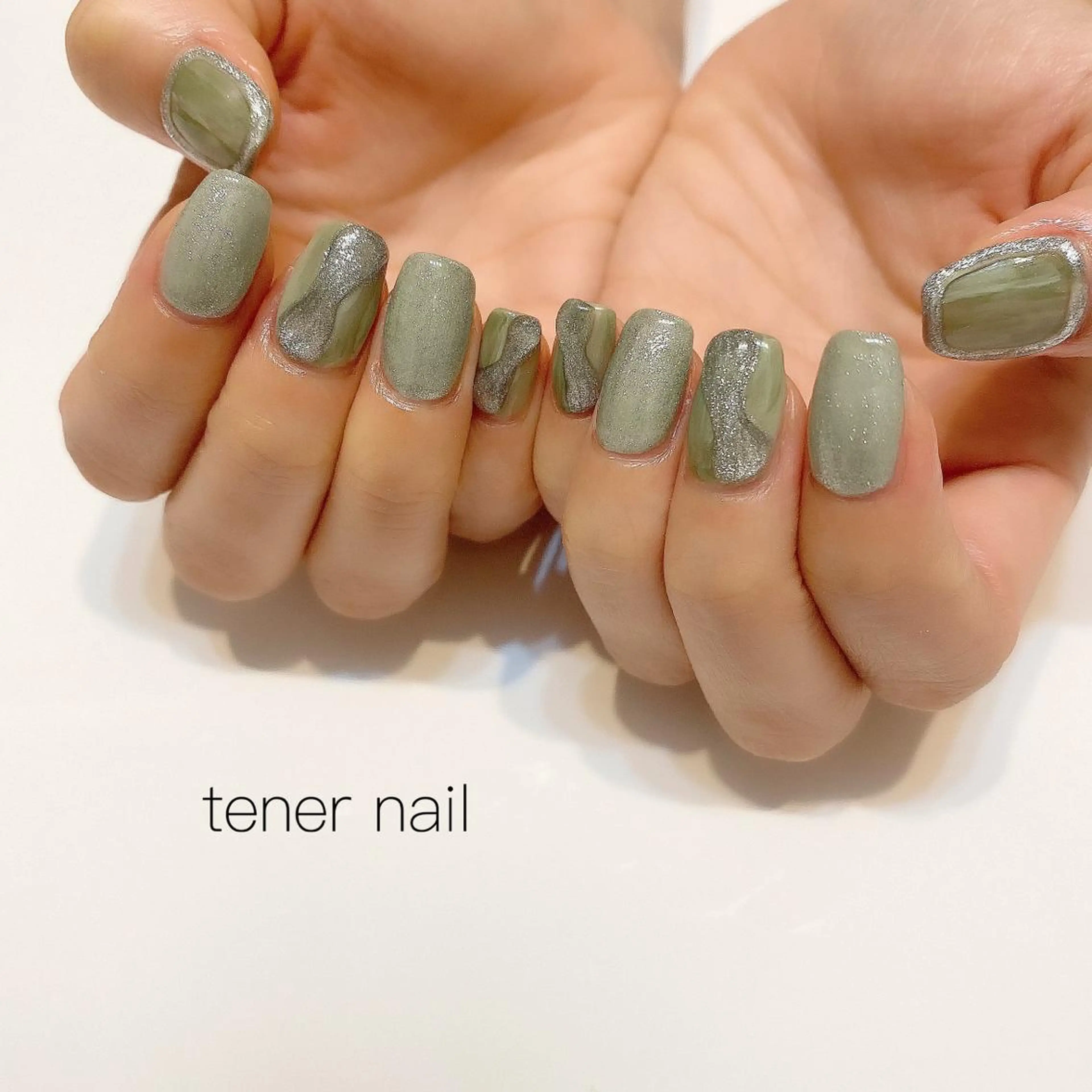ネイル シルバー tener  nail  テネルネイル所属・テネルネイル tener nailのネイルデザイン