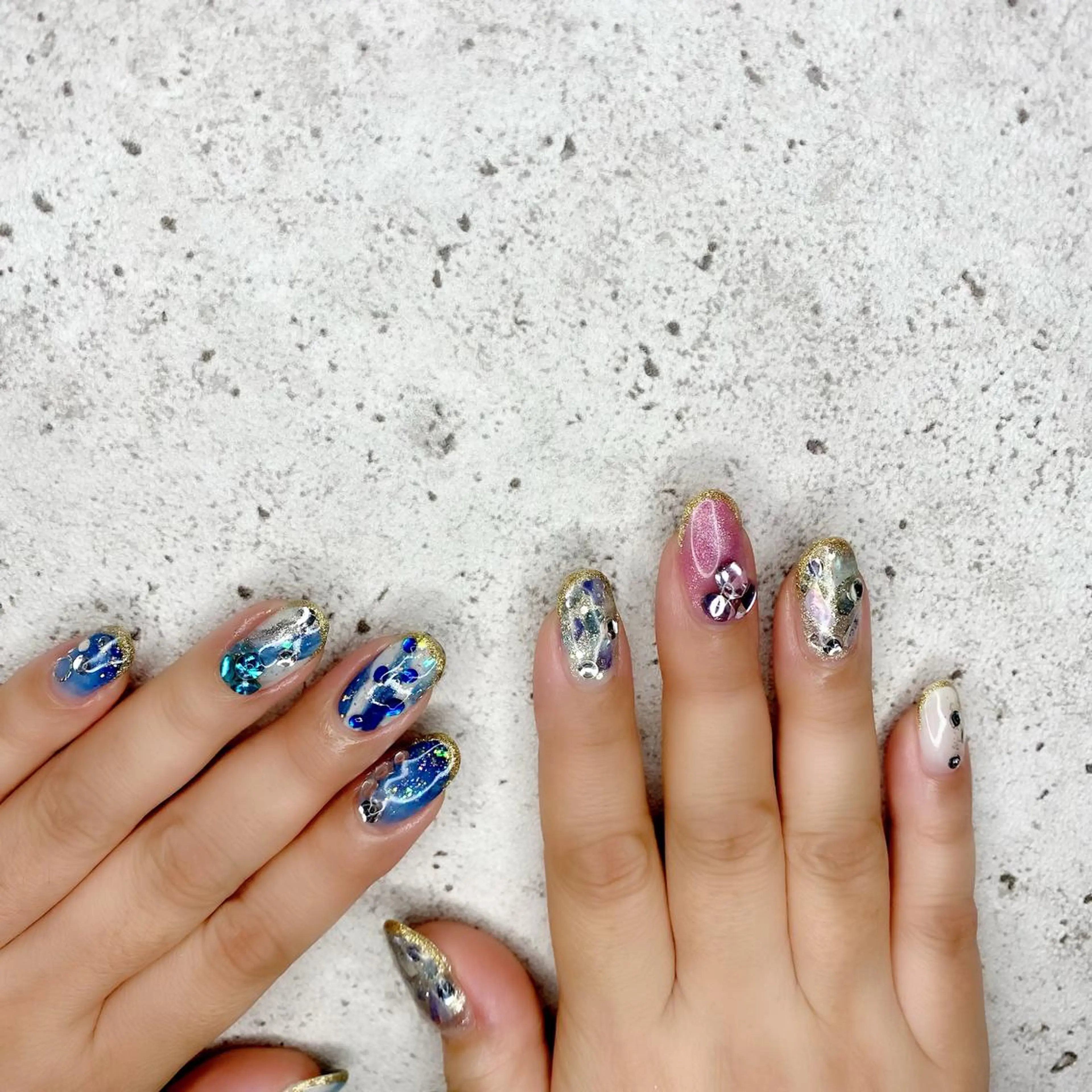 セミロング カラー パーマ ヘアアレンジ メンズ キッズ ネイル マツエク・マツパ ブルーカラー ピンクカラー ユニコーンカラー カラーマツエク ブルー ハンドネイル Salon Ｋのネイルデザイン