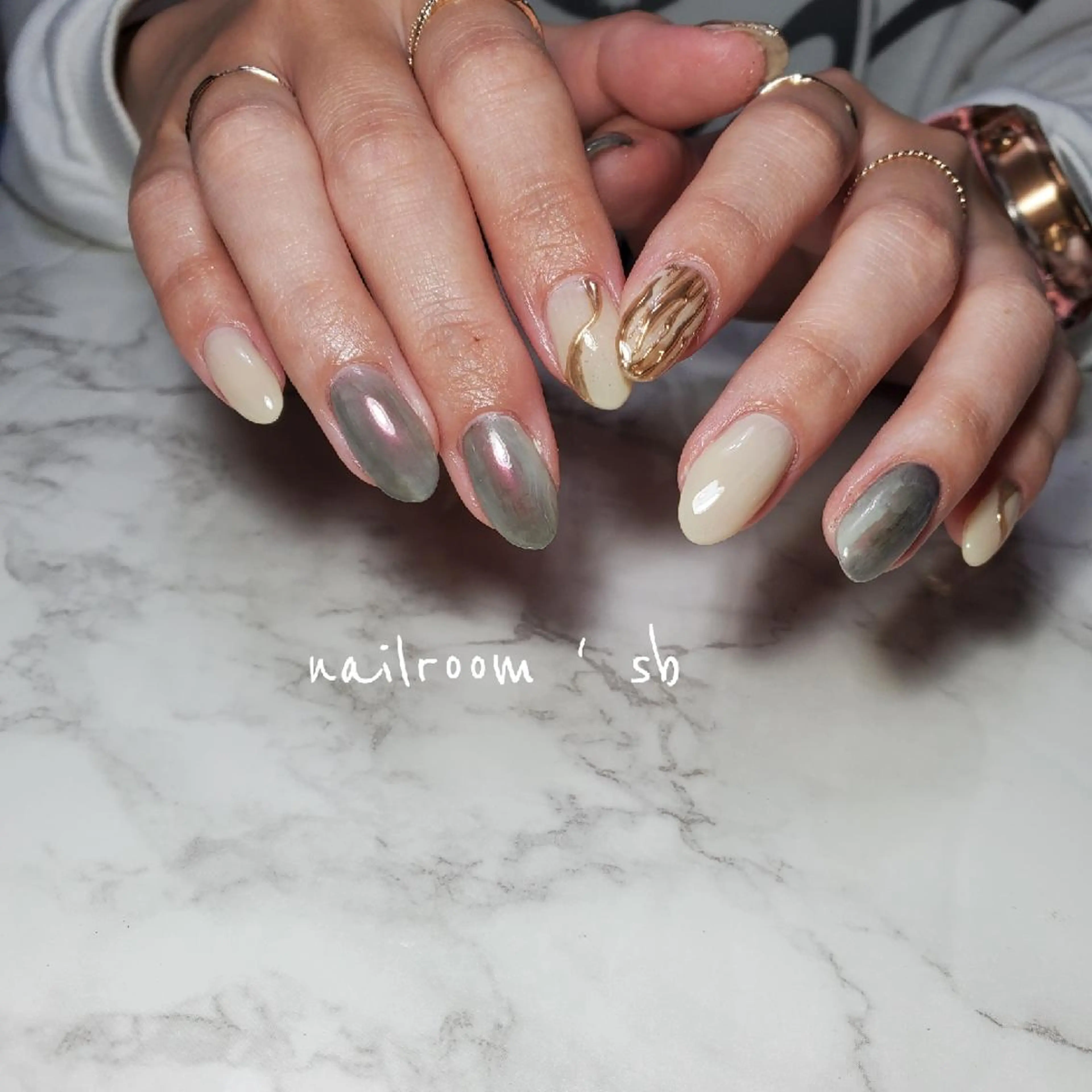 ネイル ハンドネイル nailroom‪ sb‪‪𓈒𓂂𓏸のネイルデザイン